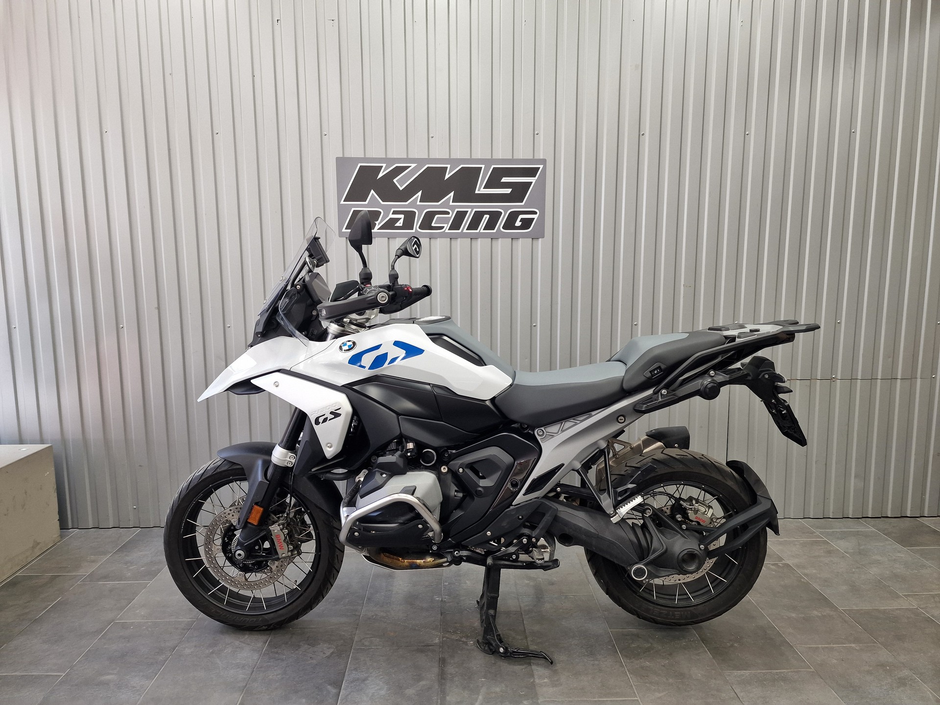 BMW R 1300 GS-image-3