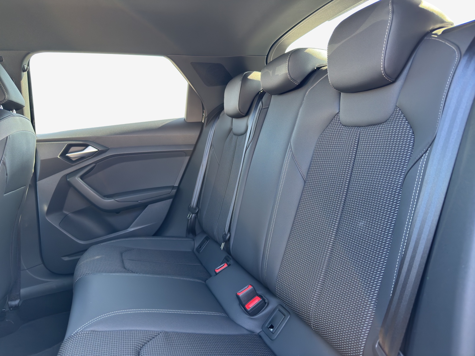 AUDI A1 Sportback 30 TFSI Attraction S-tronic-image-12