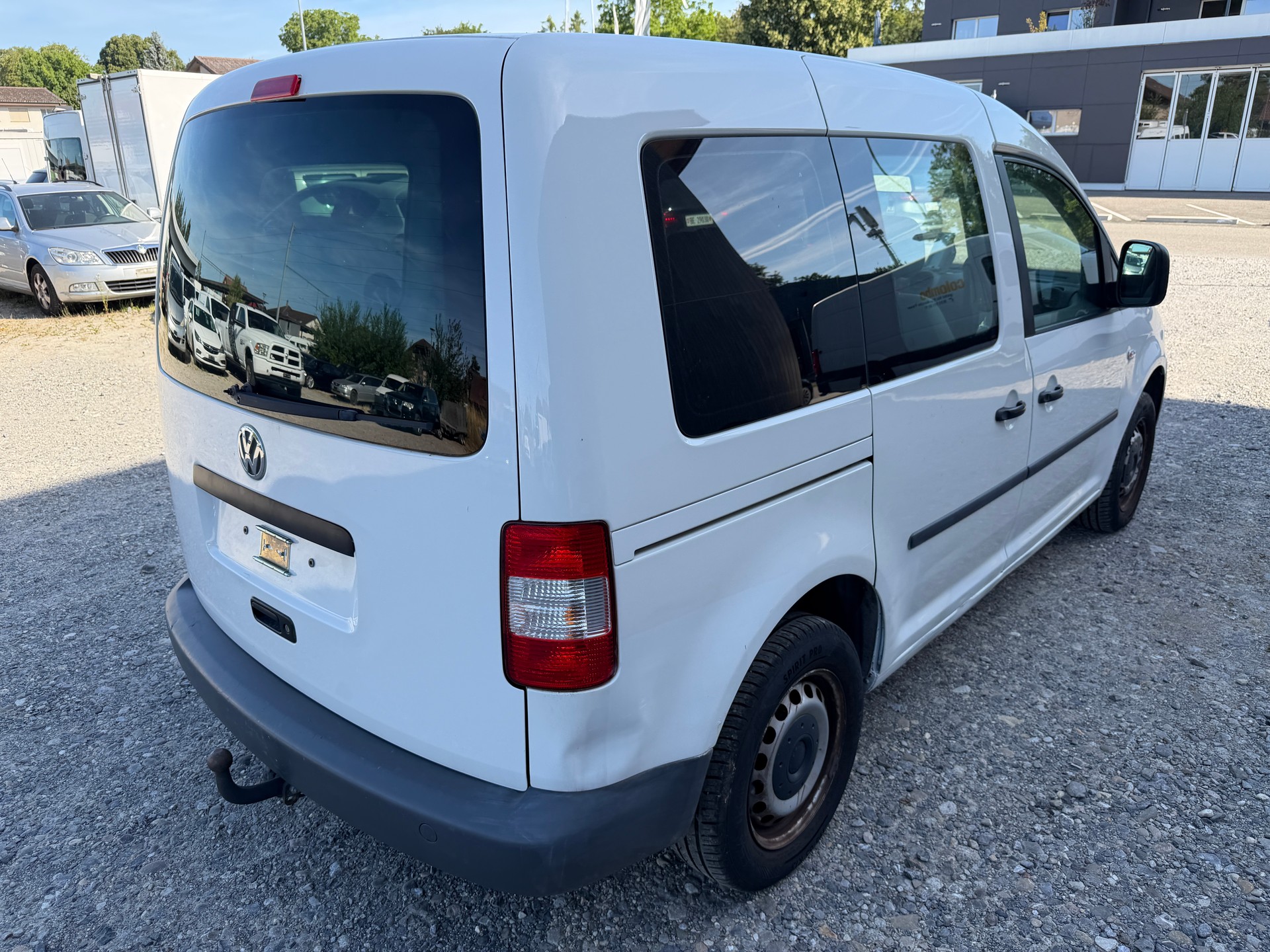 VW Caddy 1.6-image-2