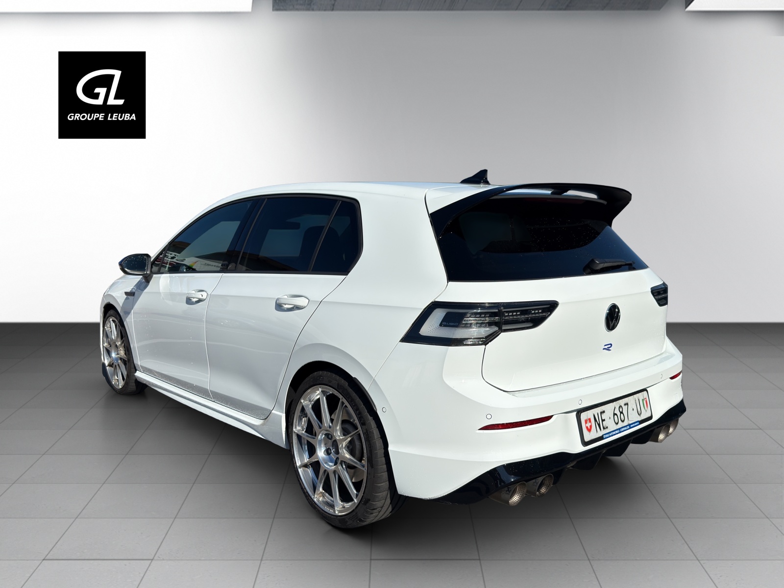 VW Golf 2.0 R DSG 4M R Edition 20 ans-showroom-element-1
