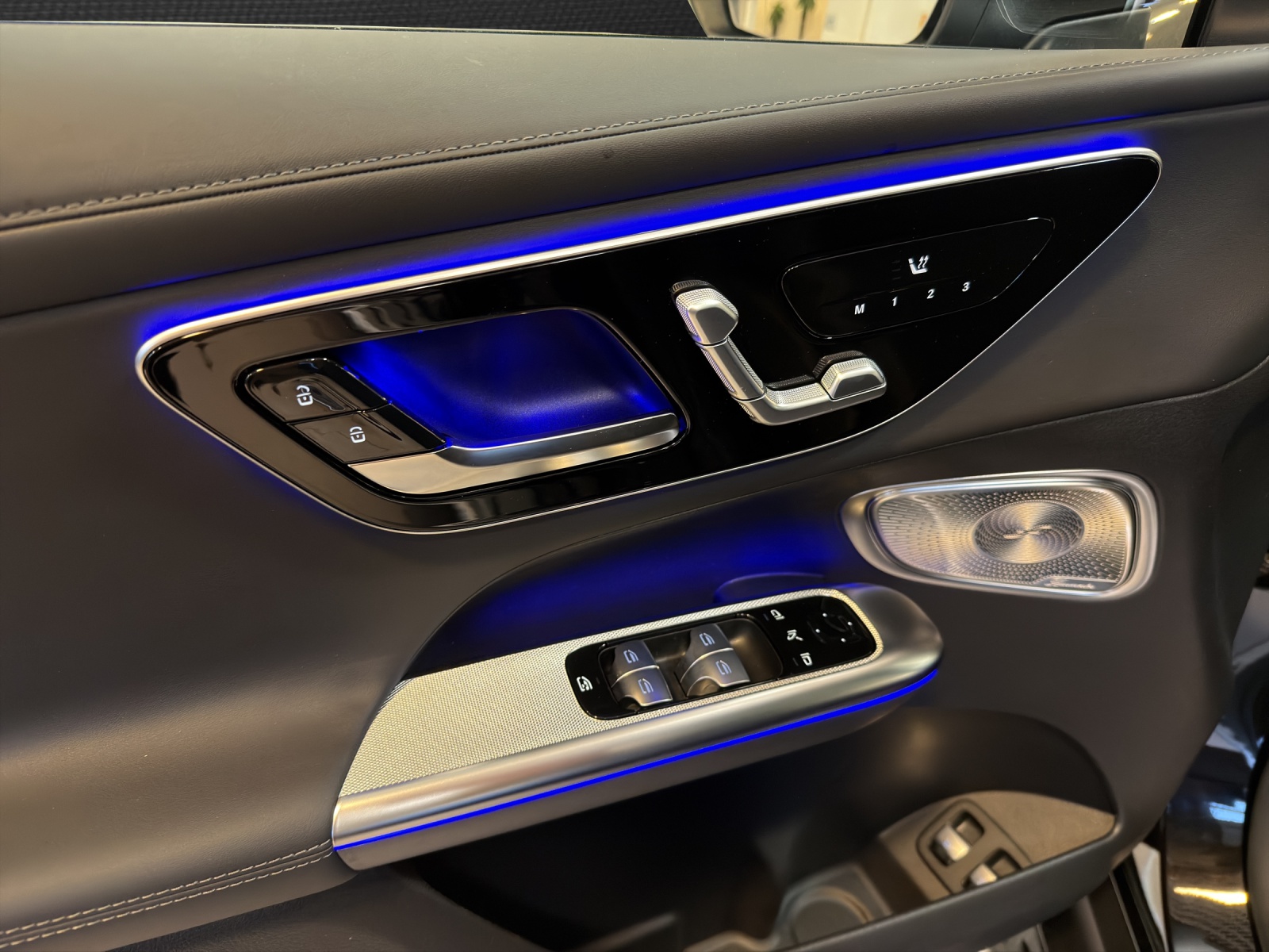 MERCEDES-BENZ GLC Coupé 63 S e AMG Executive Edition 4Matic 9G-Tronic-image-11