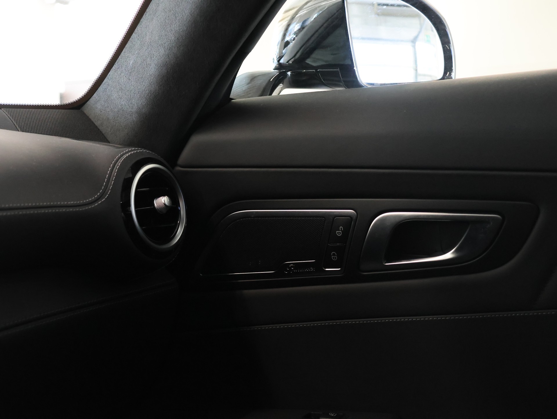 MERCEDES-BENZ AMG GT C Speedshift DCT *Burmester* *360 Kamera* *Panoramadach*-image-16