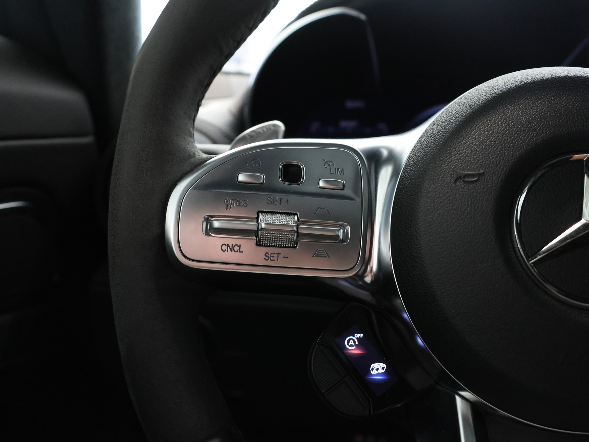 MERCEDES-BENZ AMG GT C Speedshift DCT *Burmester* *360 Kamera* *Panoramadach*-image-21
