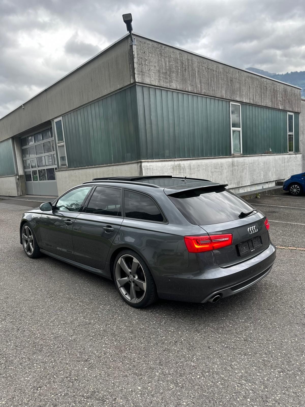 AUDI A6 Avant 3.0 BiTDI V6 quattro tiptronic-image-12