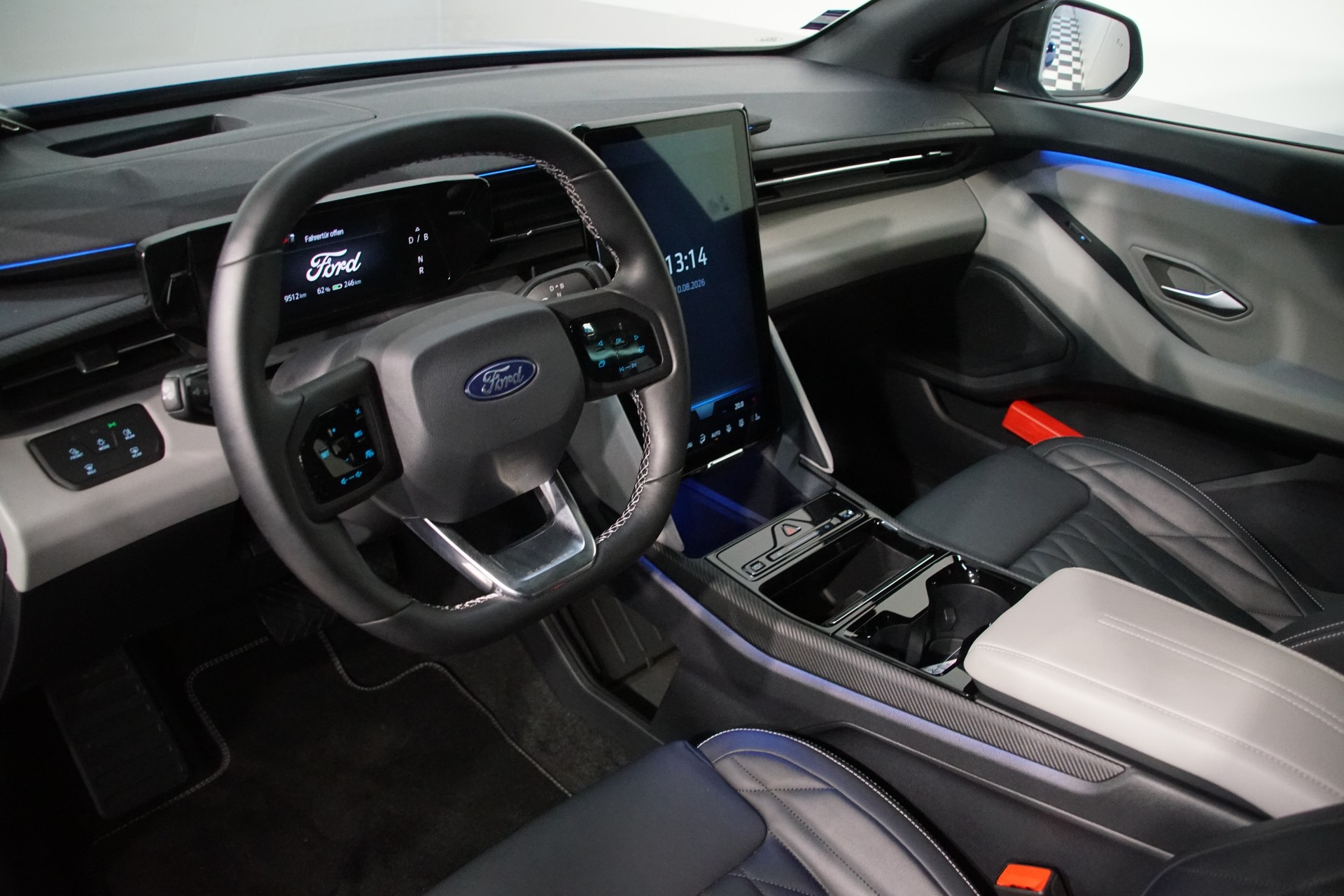 FORD Explorer Elektro 79kWh Dual Extended Range Premium AWD *swiss*-image-14