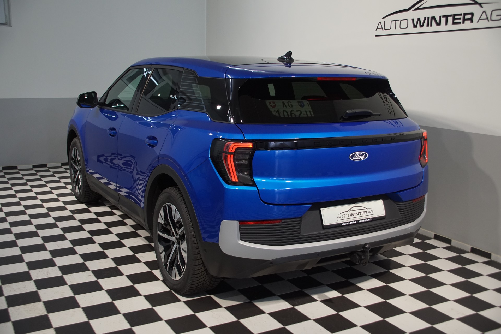 FORD Explorer Elektro 79kWh Dual Extended Range Premium AWD *swiss*-image-6