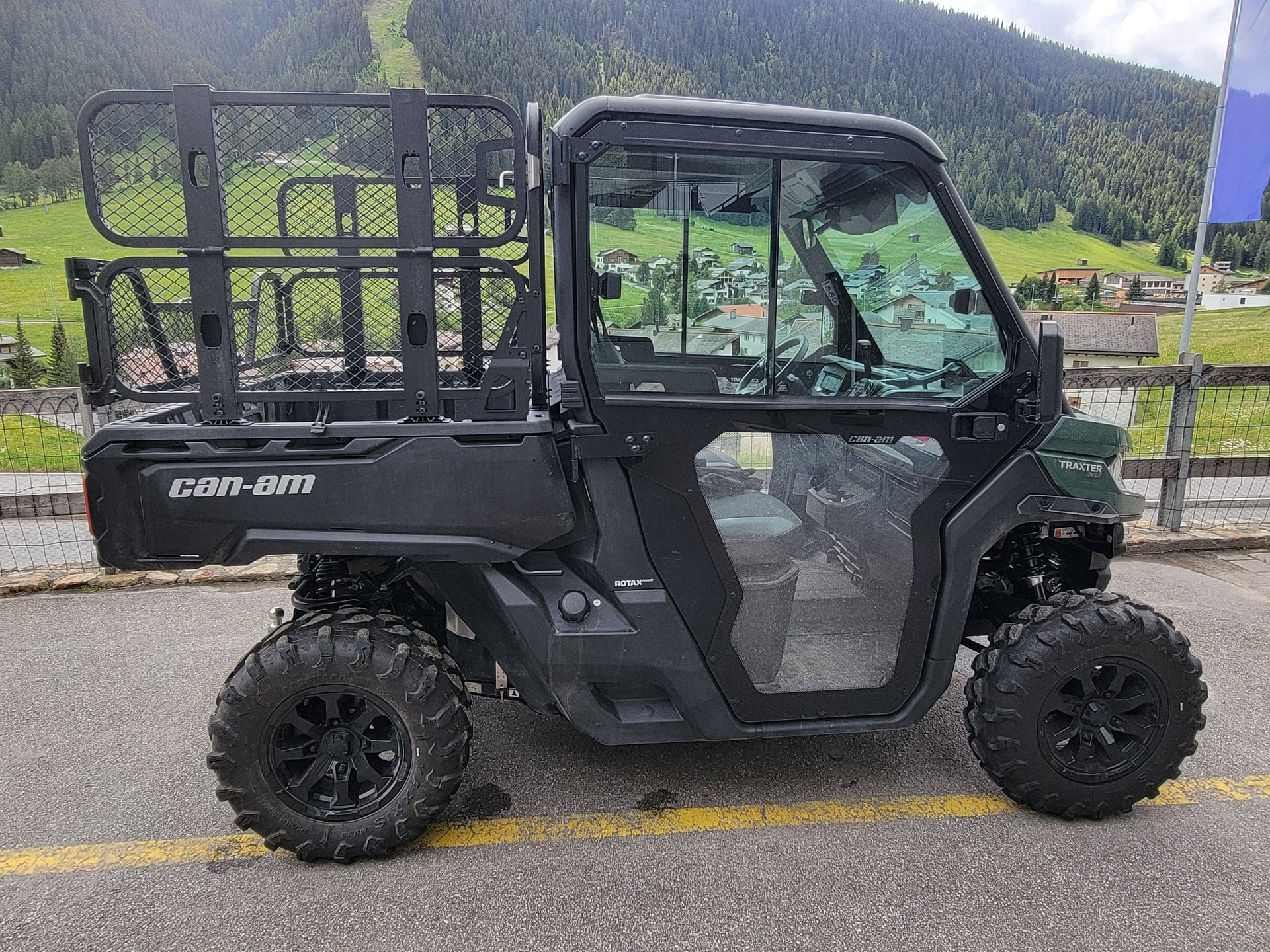 CAN-AM HD9 XU-image-1