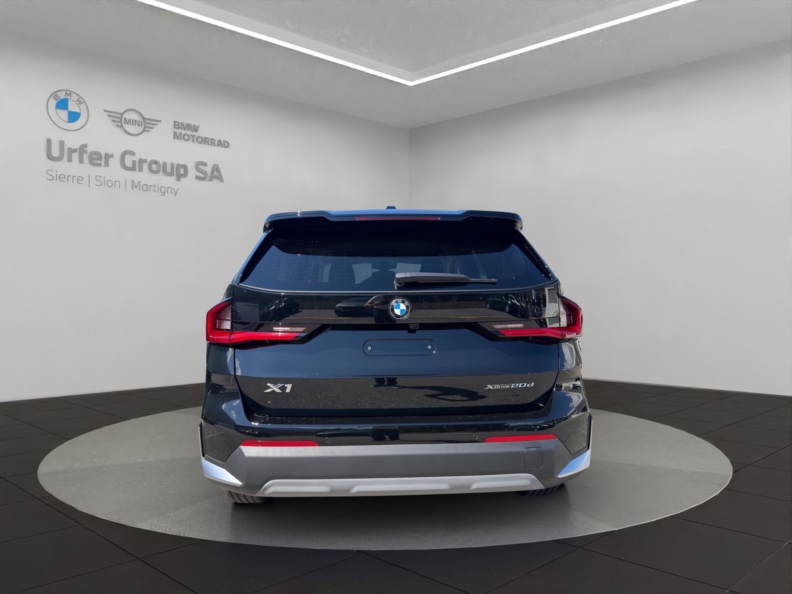 BMW X1 xDrive 20d 48V-showroom-element-3