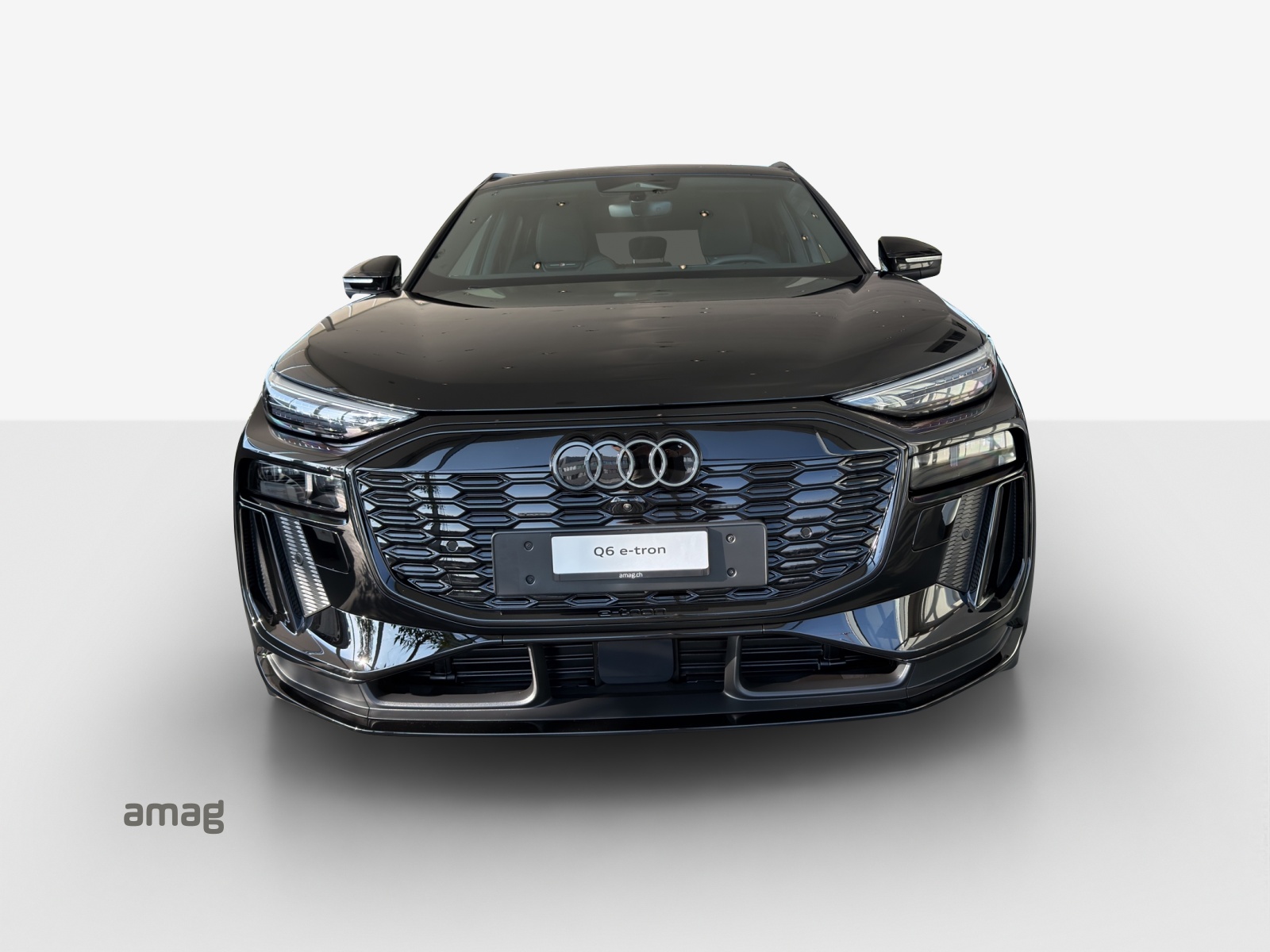 AUDI Q6 e-tron quattro-image-6