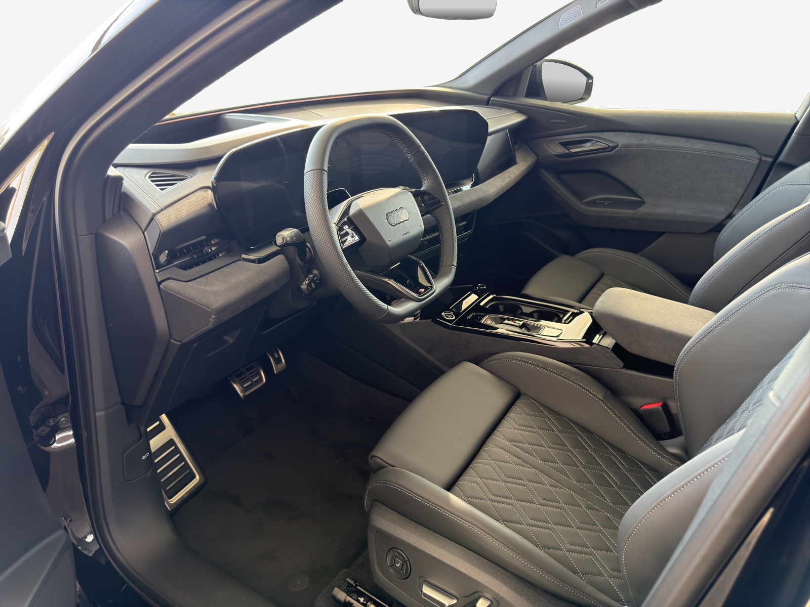 AUDI Q6 e-tron quattro-image-7