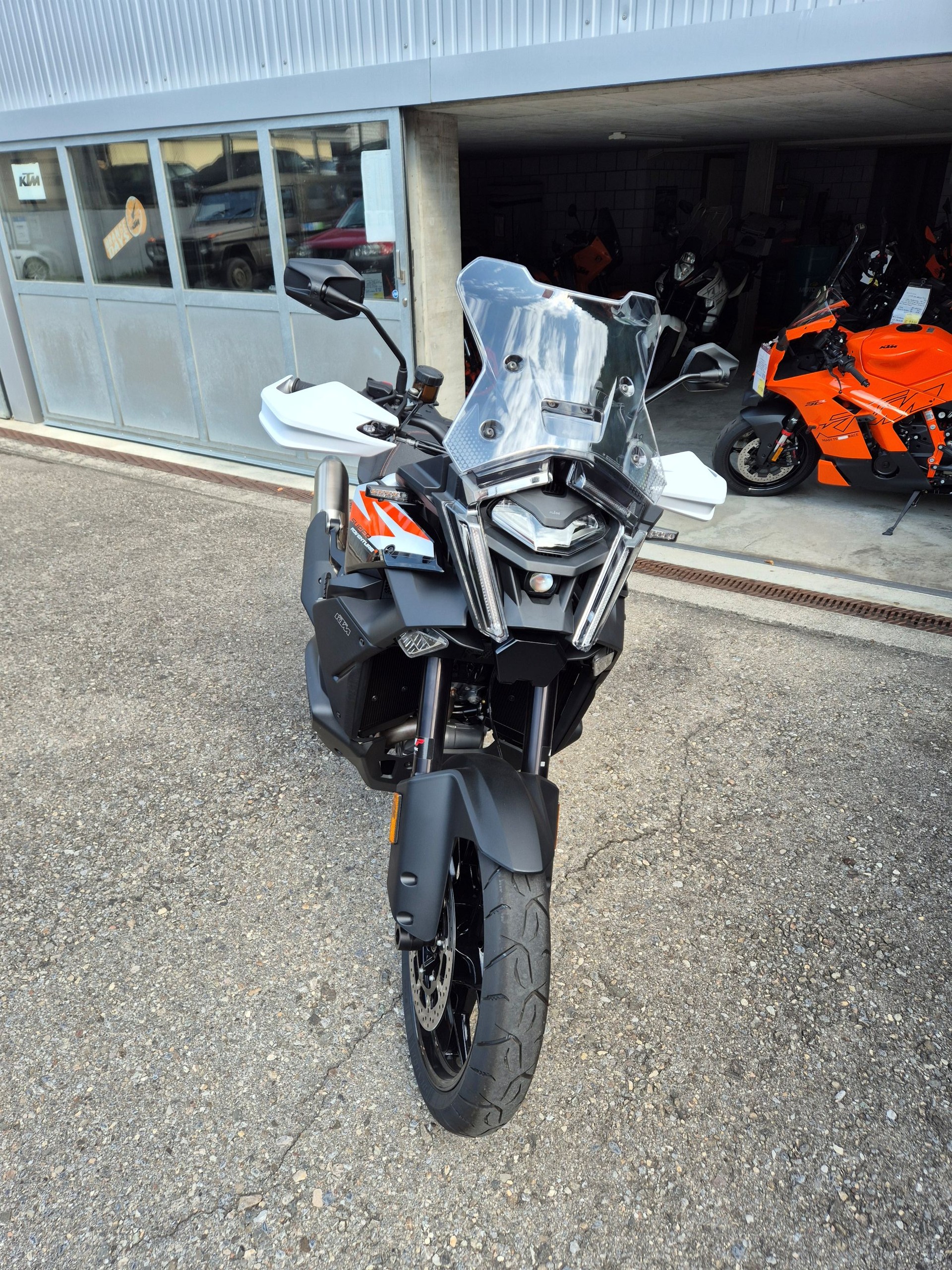 KTM 1390 Super Adventure S EVO-image-1