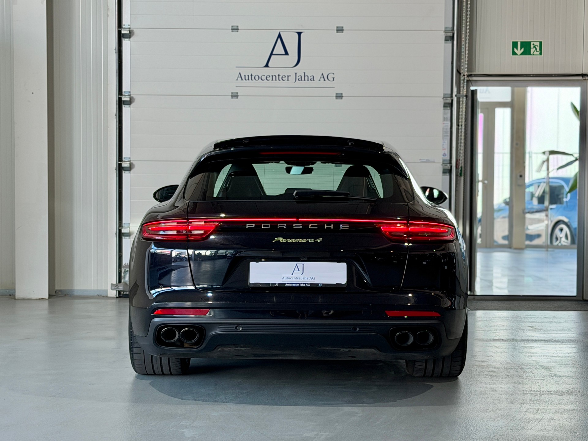 PORSCHE Panamera 4 E-Hybrid Sport Turismo PDK (CH)-image-17