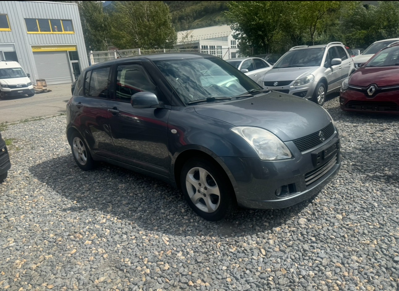 SUZUKI Swift 1.3i 16V GL Top 4x4