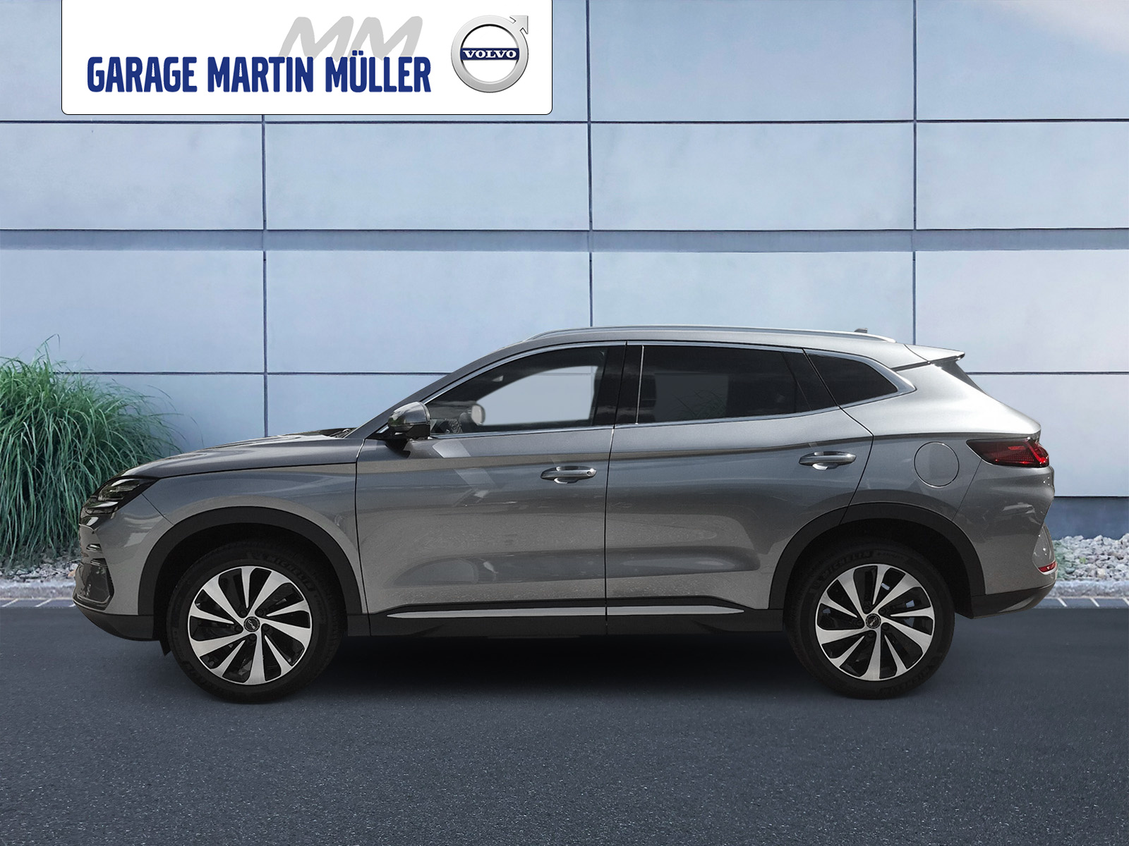 BYD Seal U DM-i Design AWD-showroom-element-1