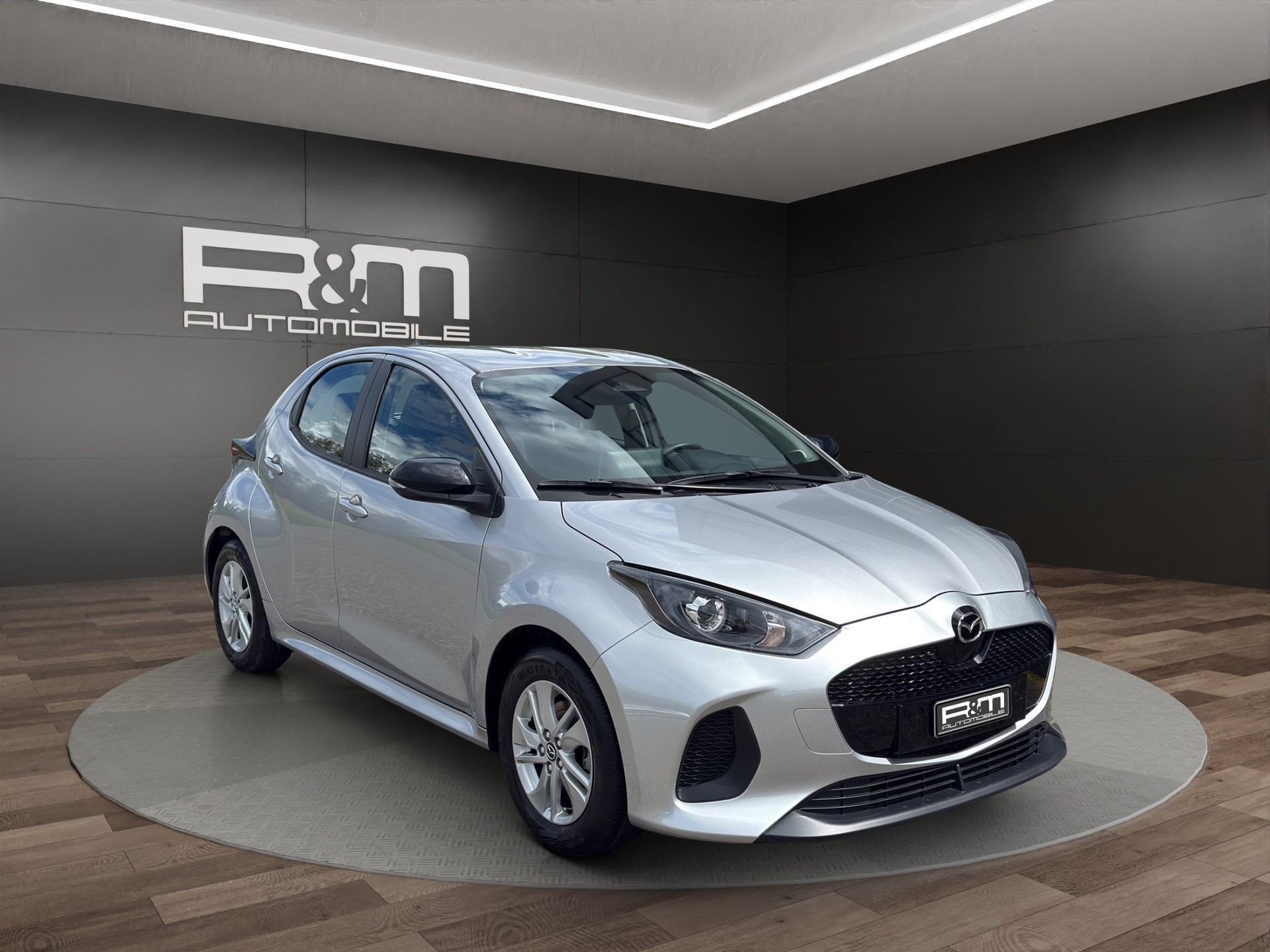 MAZDA 2 Hybrid 1.5 Centre-line
