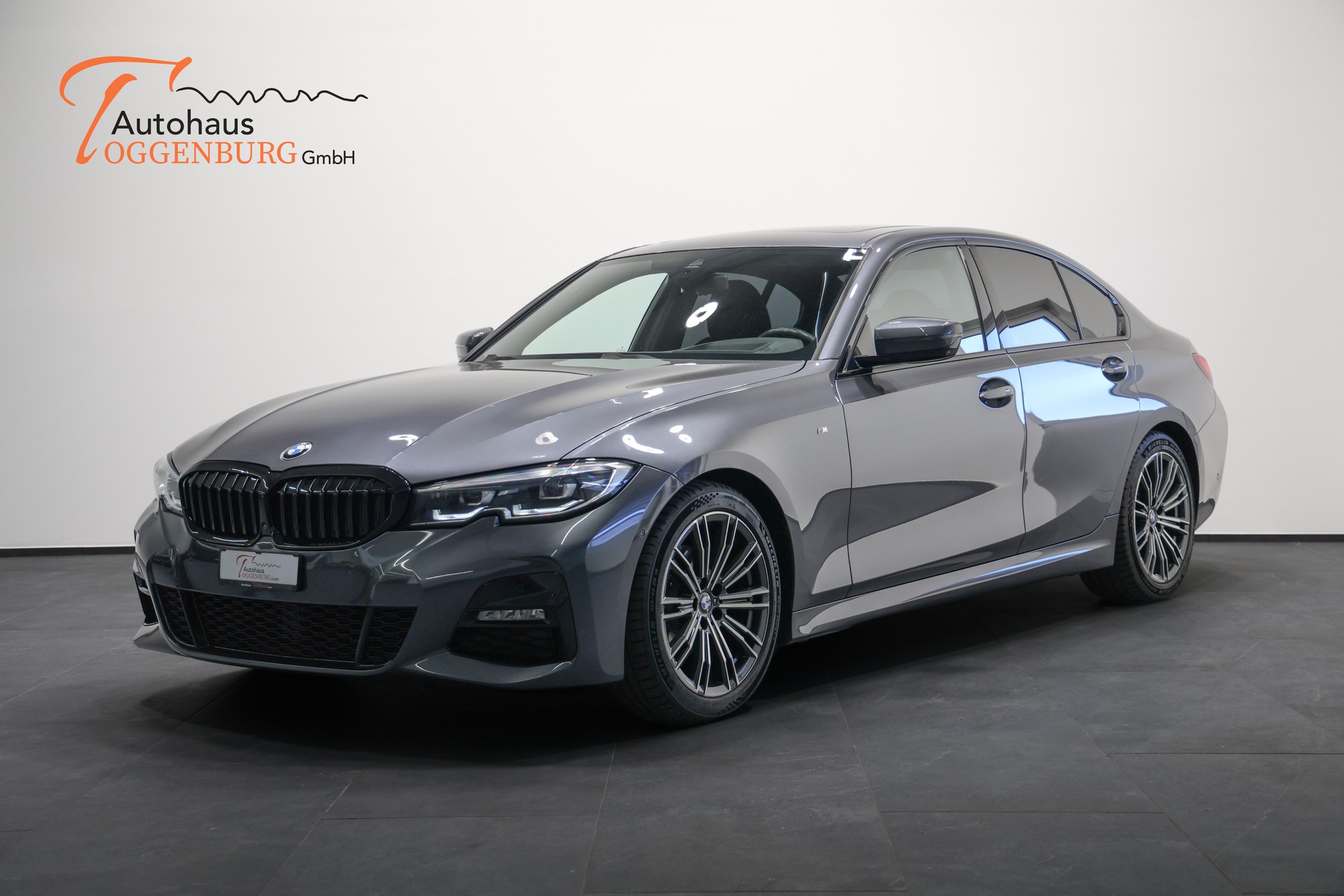 BMW 320d M Sport Steptronic-showroom-element-2