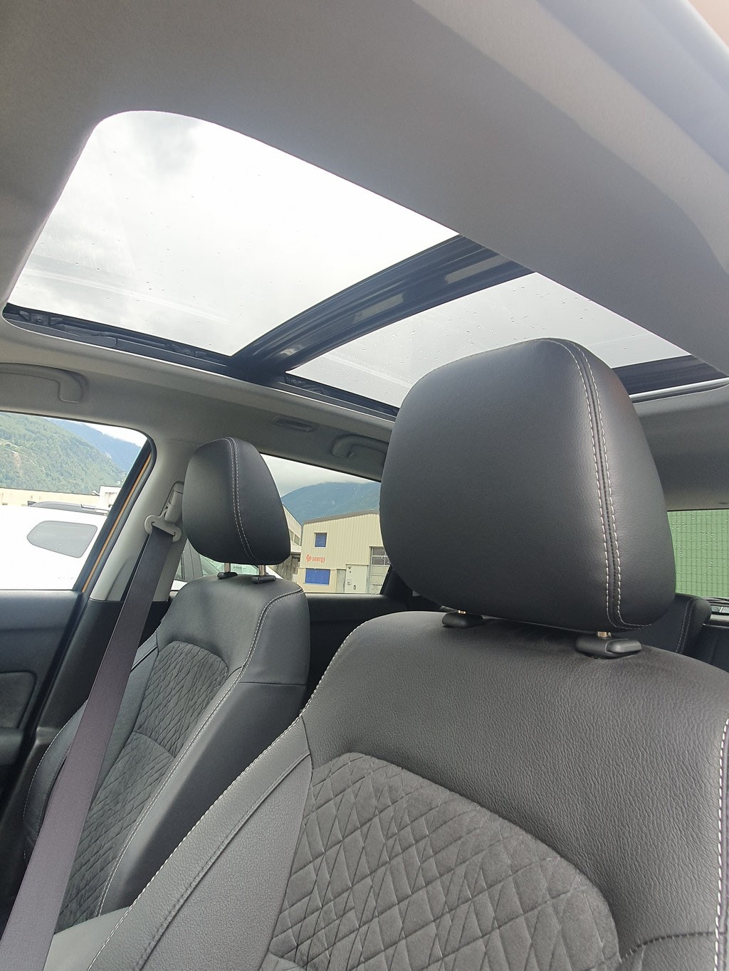 SUZUKI Vitara 1.4 Boosterjet Compact + Automatic-image-11
