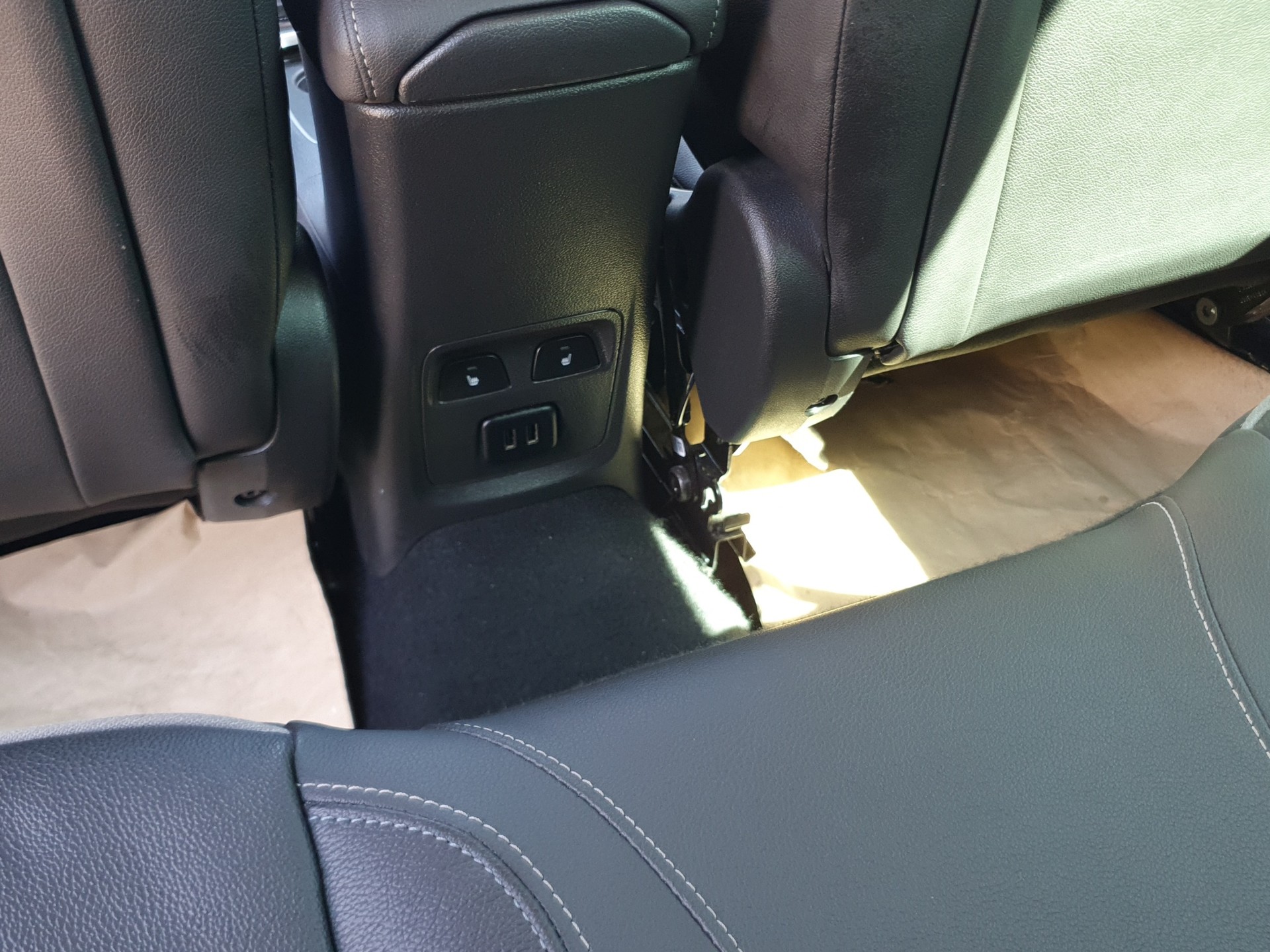 OPEL Astra 1.6i Turbo Excellence-image-13