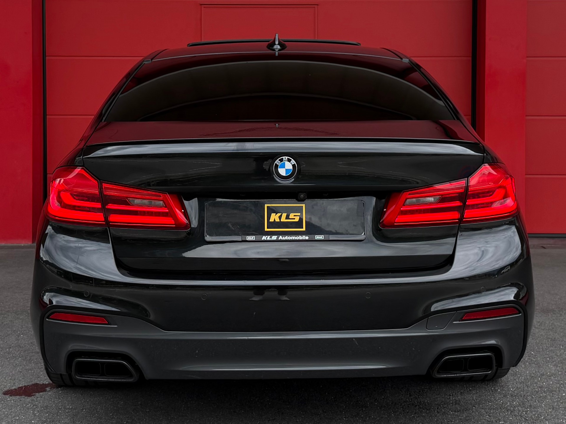 BMW M550i xDrive Steptronic *CH-Fahrzeug*-image-4