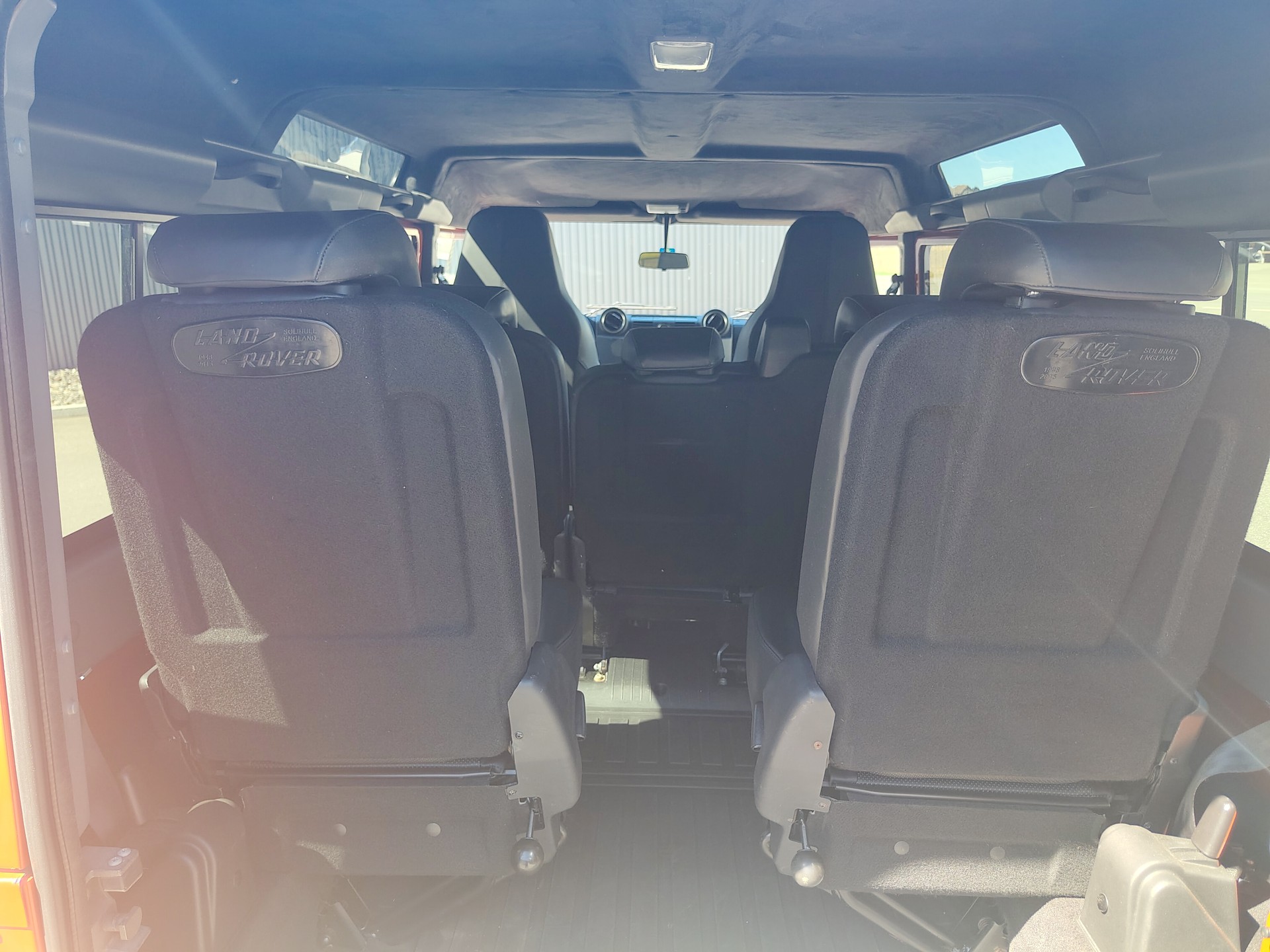 LAND ROVER Defender 110 2.2 TD4 Station Wagon Adventure-image-10