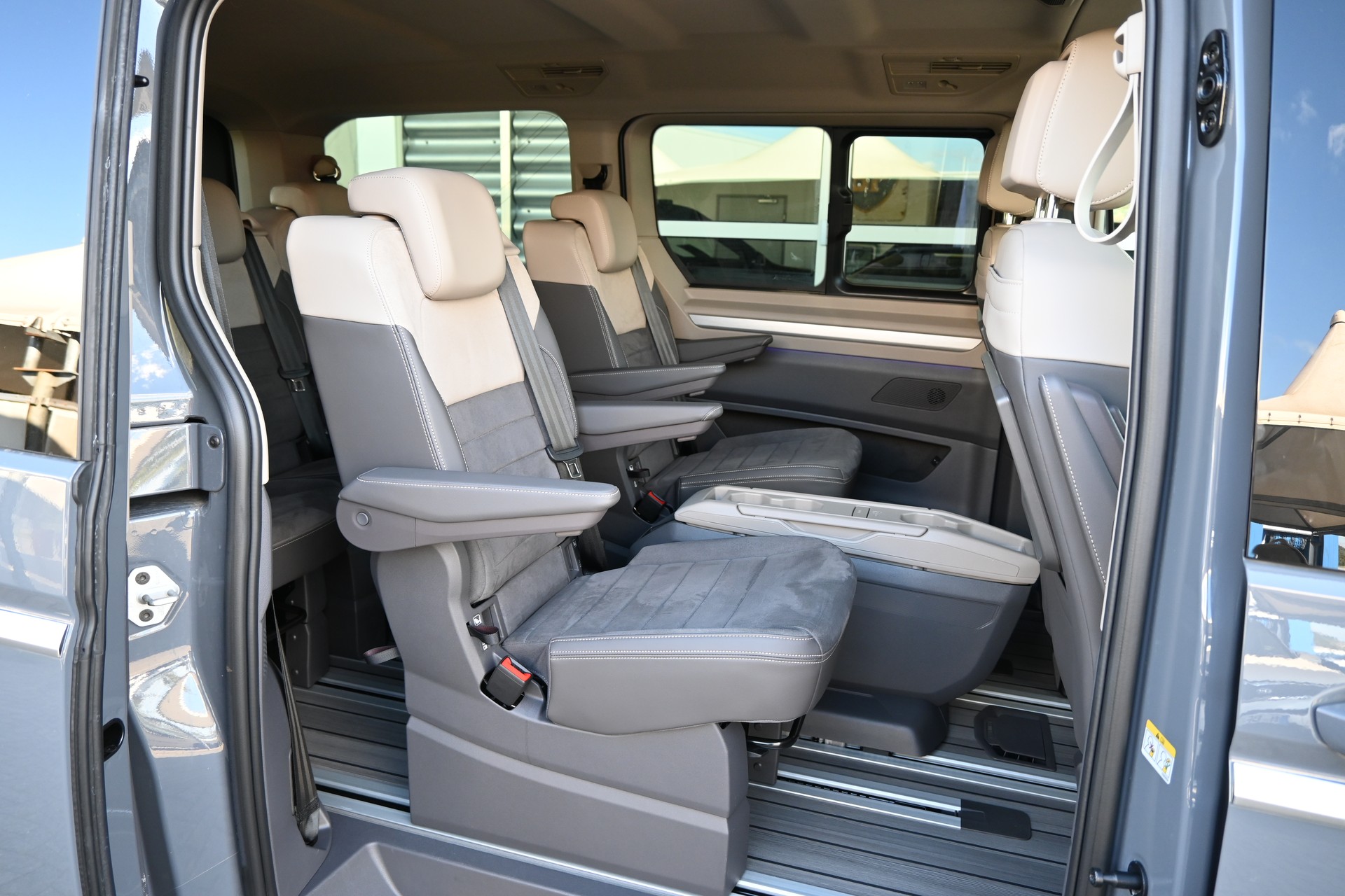 VW Multivan 2.0 TDI Style DSG Lang 7-Plätzer + AHK 2000KG + Standheizung-image-20