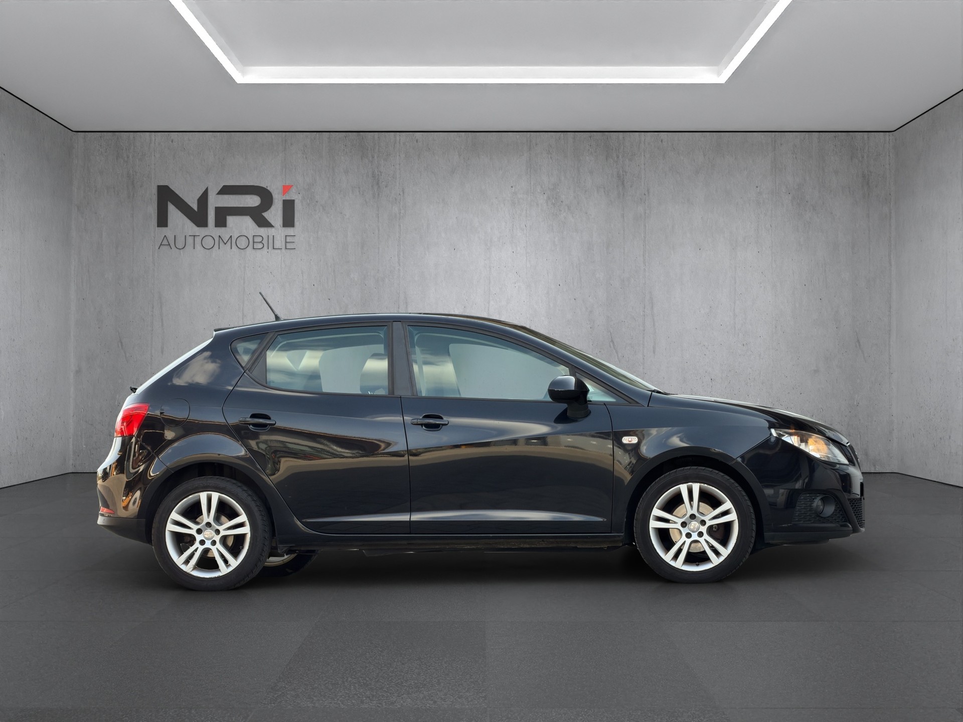 SEAT Ibiza 1.6 Style-showroom-element-3