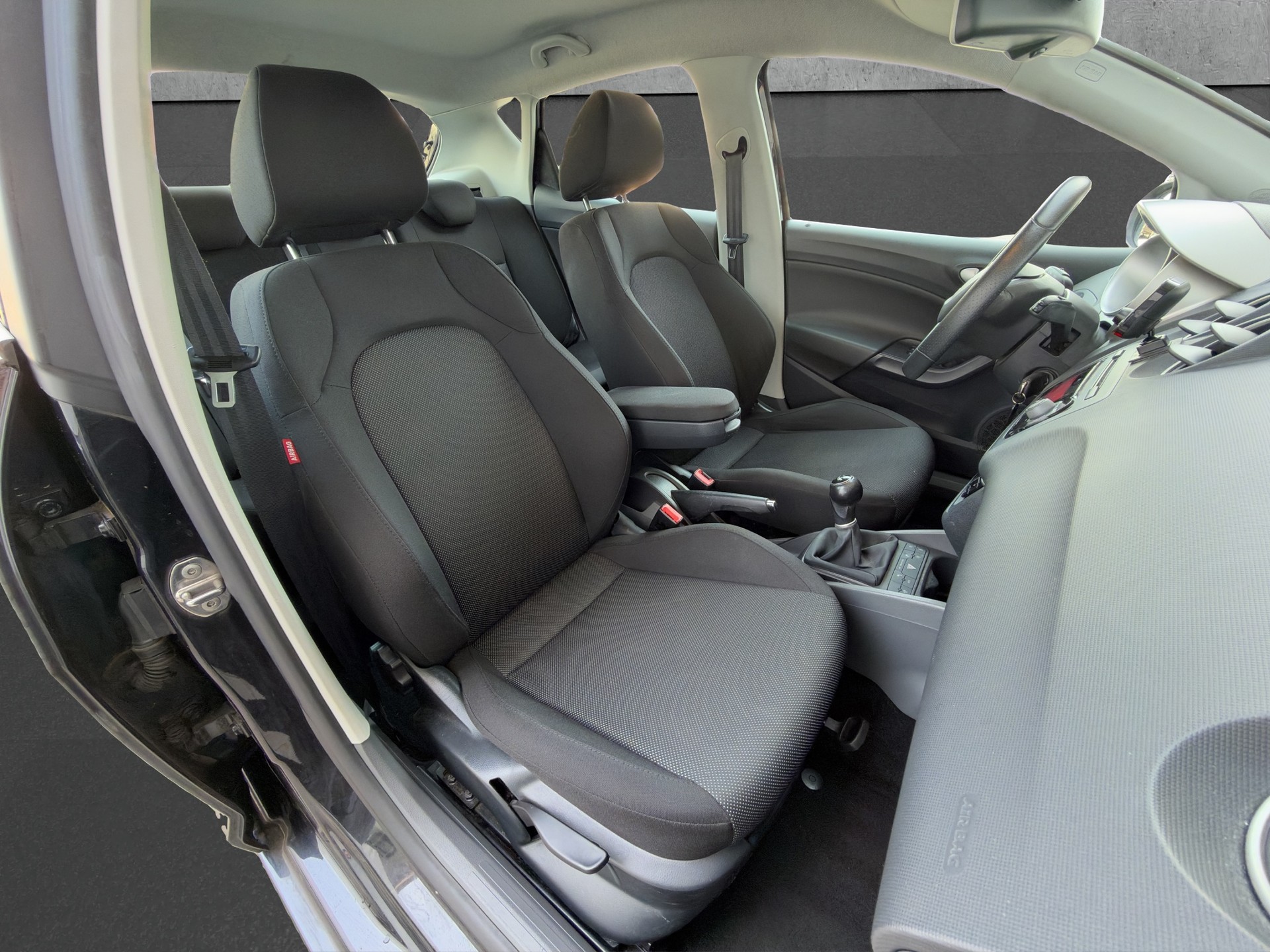SEAT Ibiza 1.6 Style-image-12