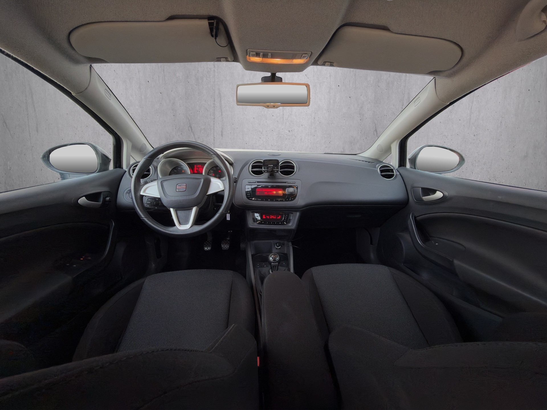 SEAT Ibiza 1.6 Style-image-11
