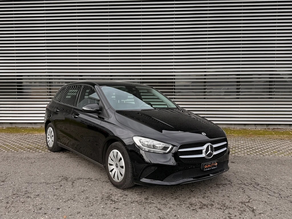 MERCEDES-BENZ B 180 d Style 8G-DCT
