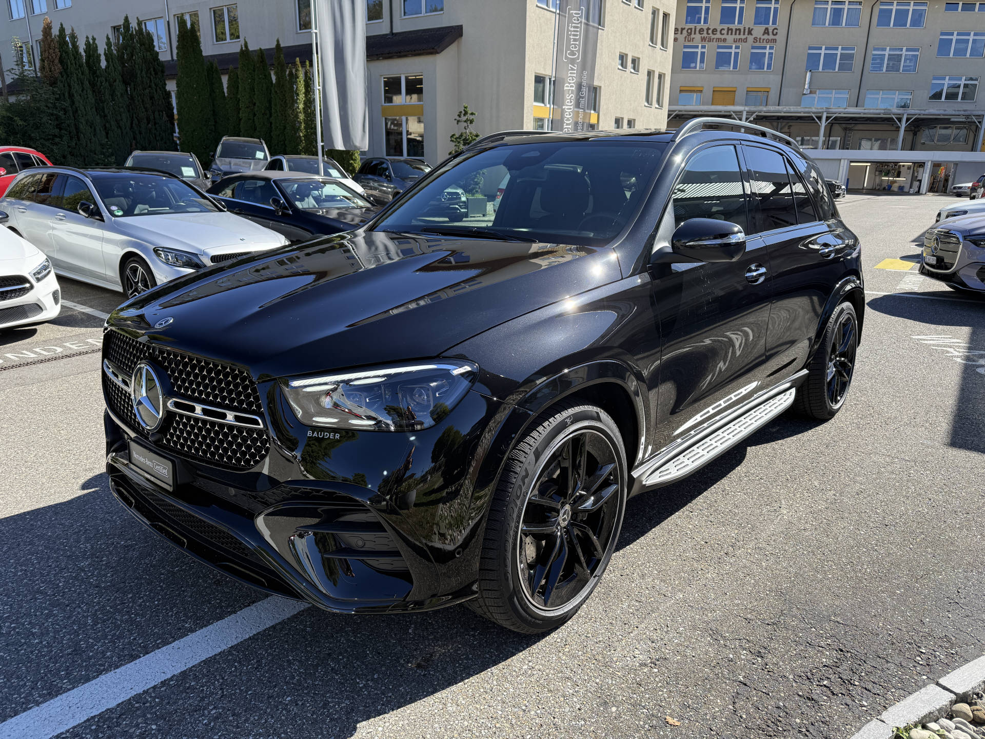 MERCEDES-BENZ GLE 300 d AMG Line 4matic-showroom-element-2