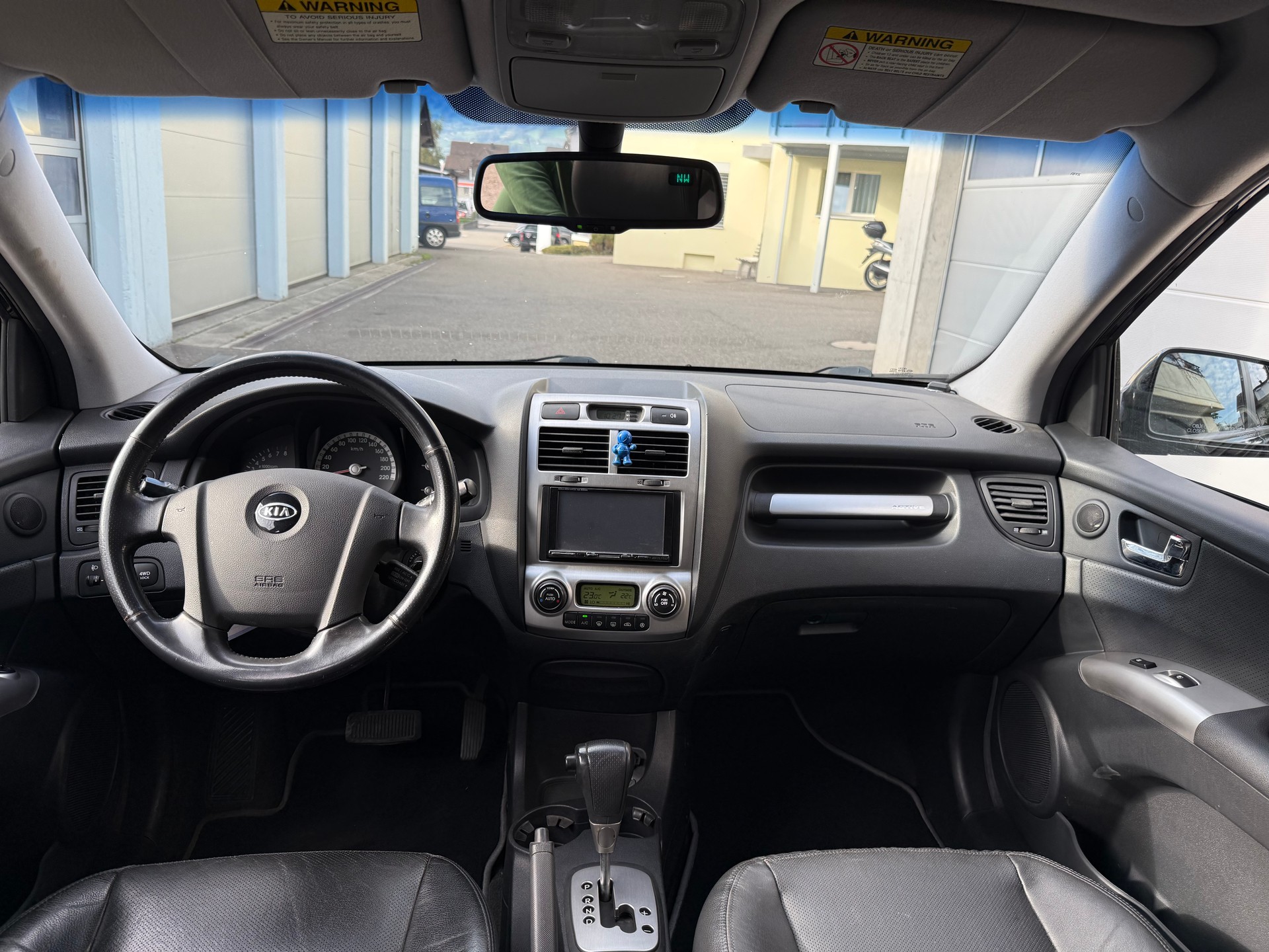 KIA Sportage 2.7 V6 Active-image-16