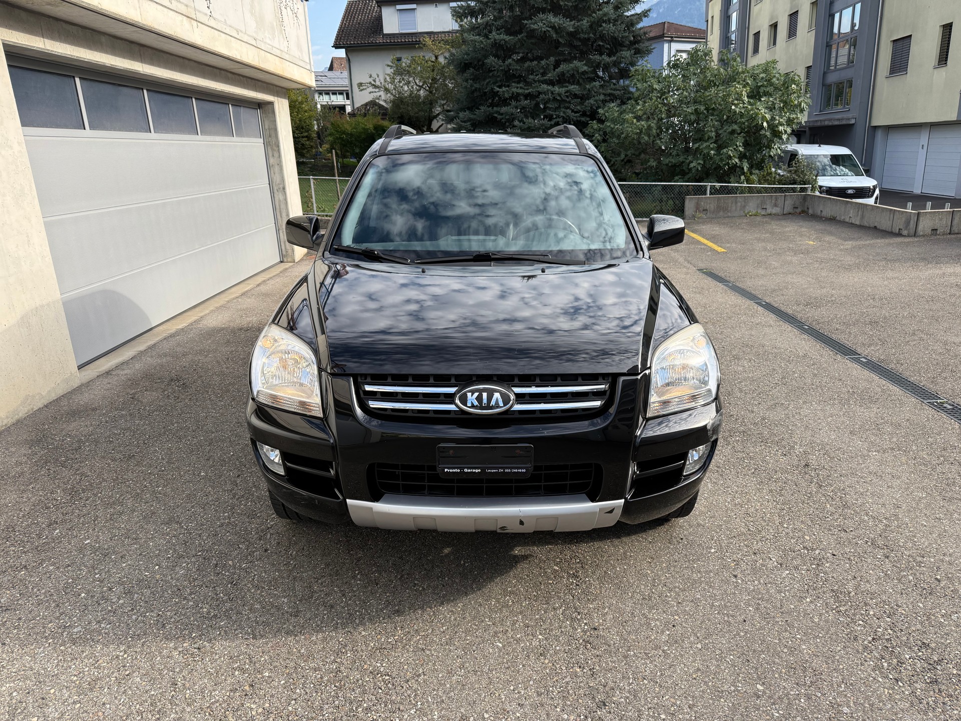 KIA Sportage 2.7 V6 Active-showroom-element-1