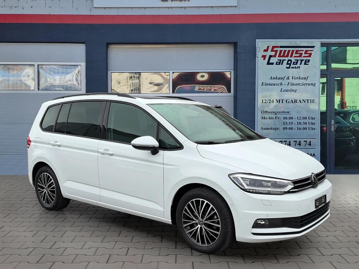 VW Touran 2.0 TDI BlueMotion Technology Comfortline DSG mit AHK & 7 Plätze + Panoramadach-showroom-element-1