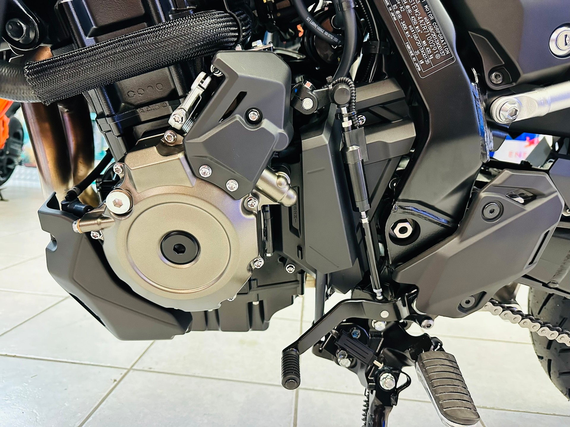 SUZUKI DL 800 U V-Strom-image-6