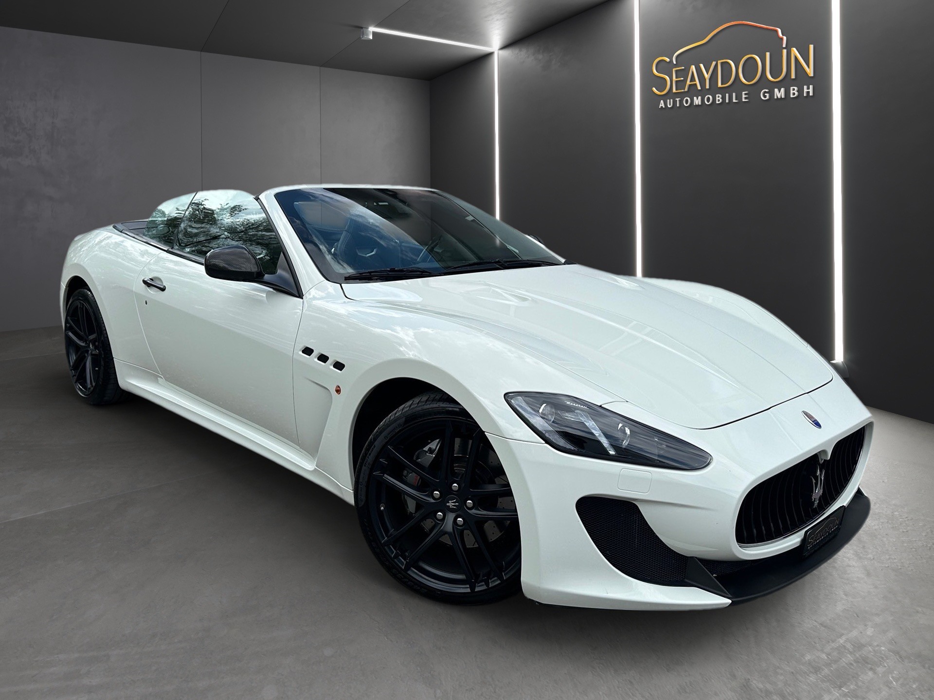 MASERATI GranCabrio MC Automatica-showroom-element-1
