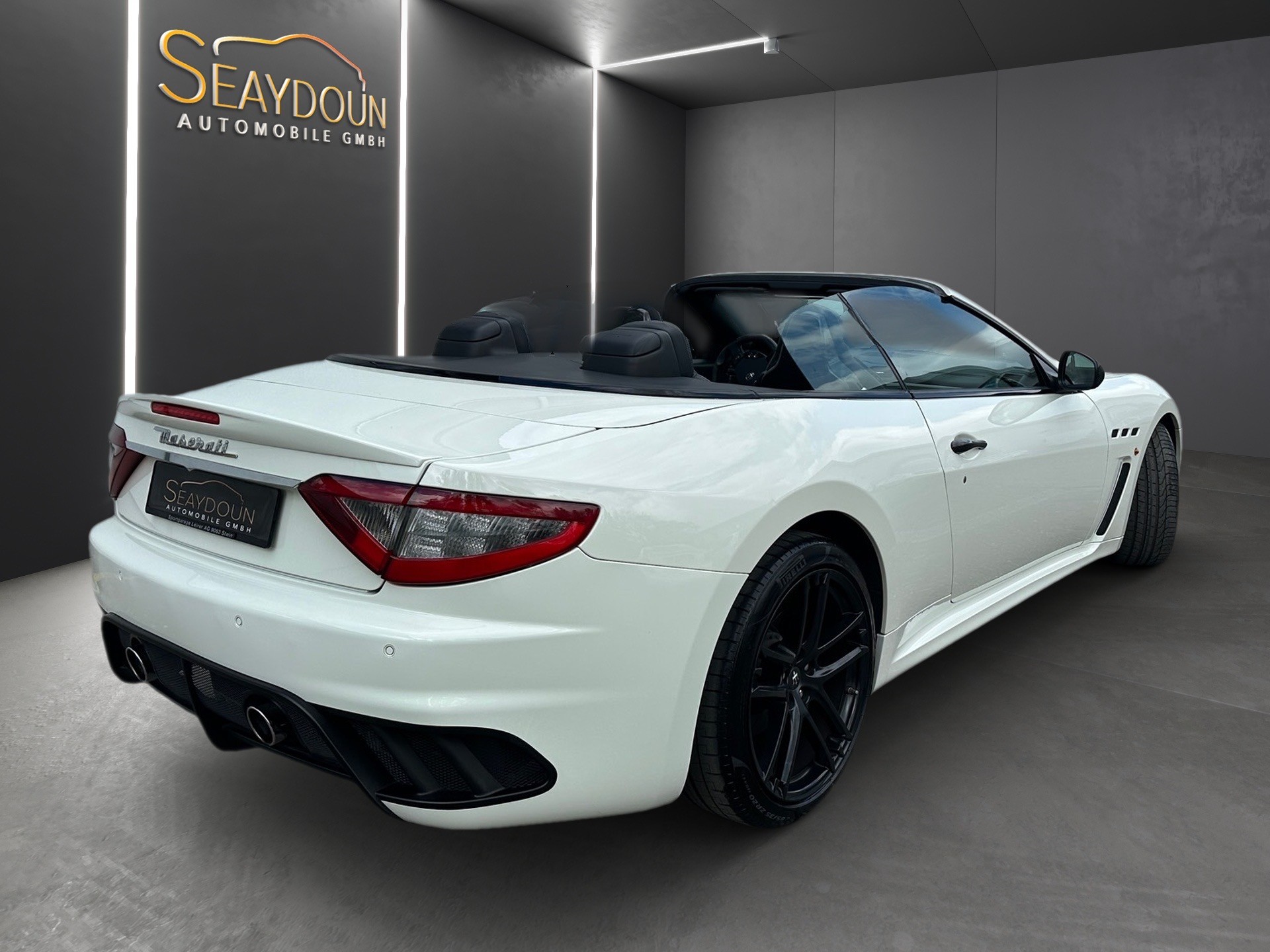 MASERATI GranCabrio MC Automatica-showroom-element-2