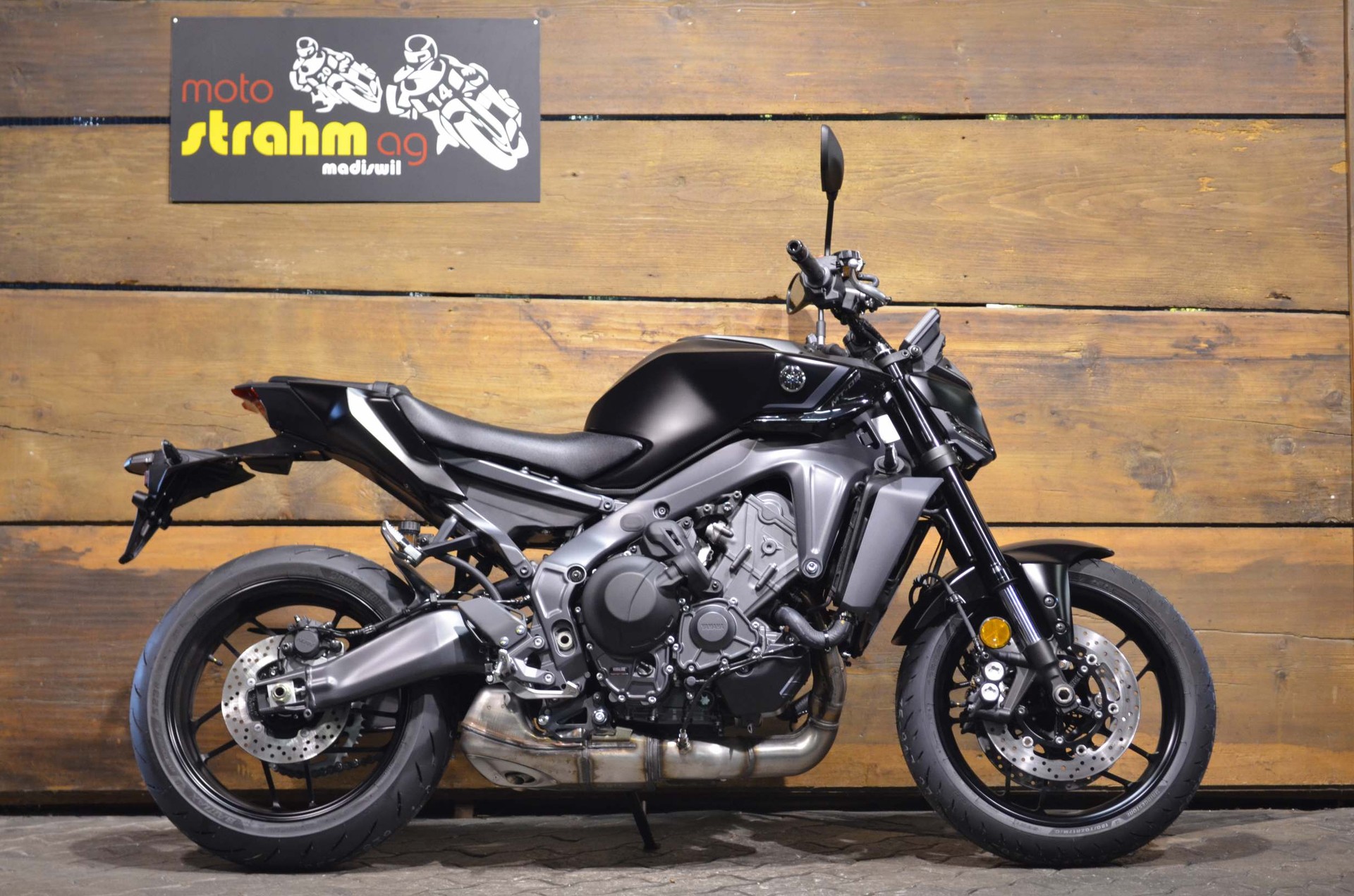 YAMAHA MT-09 ABS Y-AMT-image-1