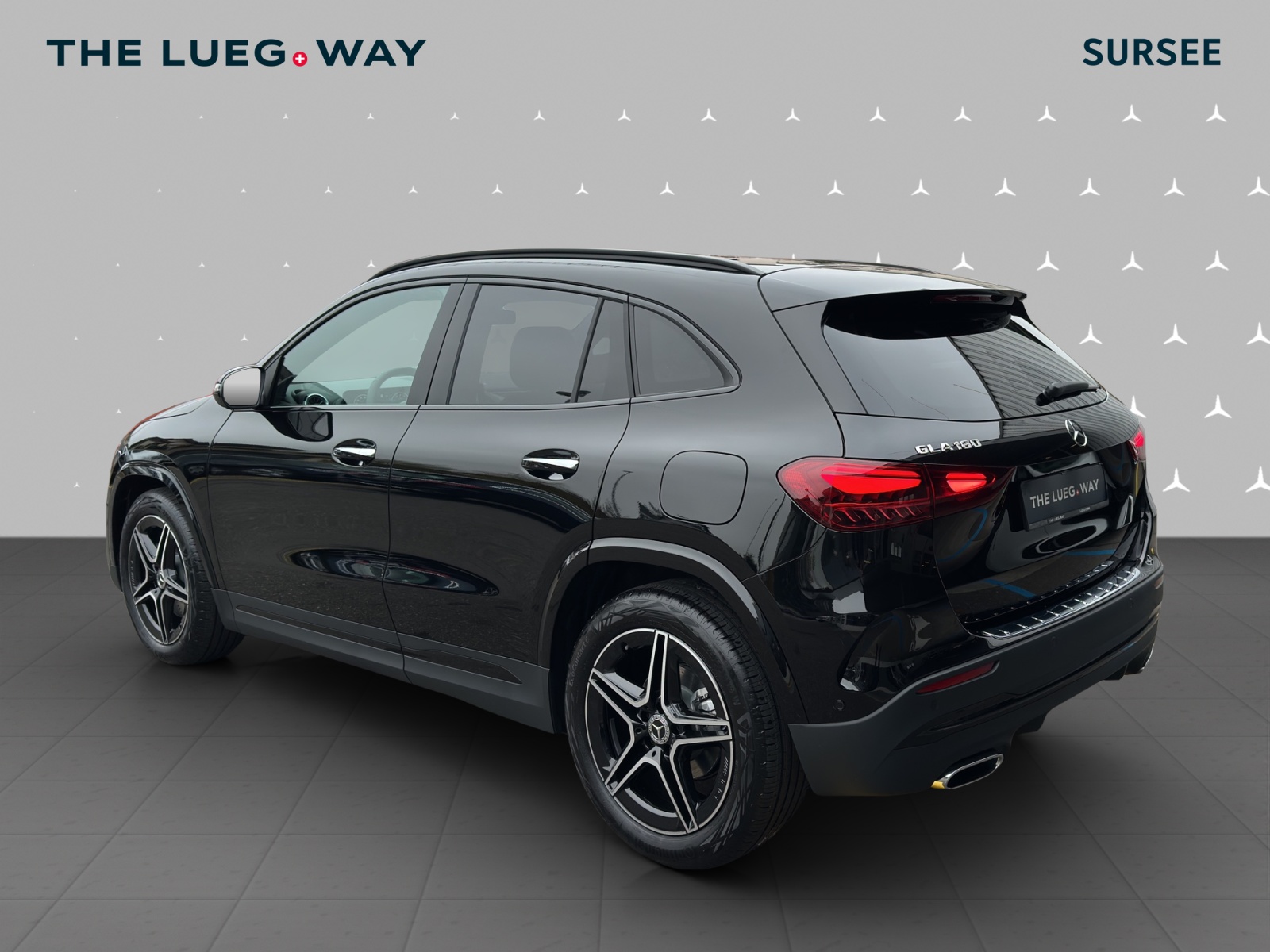MERCEDES-BENZ GLA 180 7G-DCT-image-4