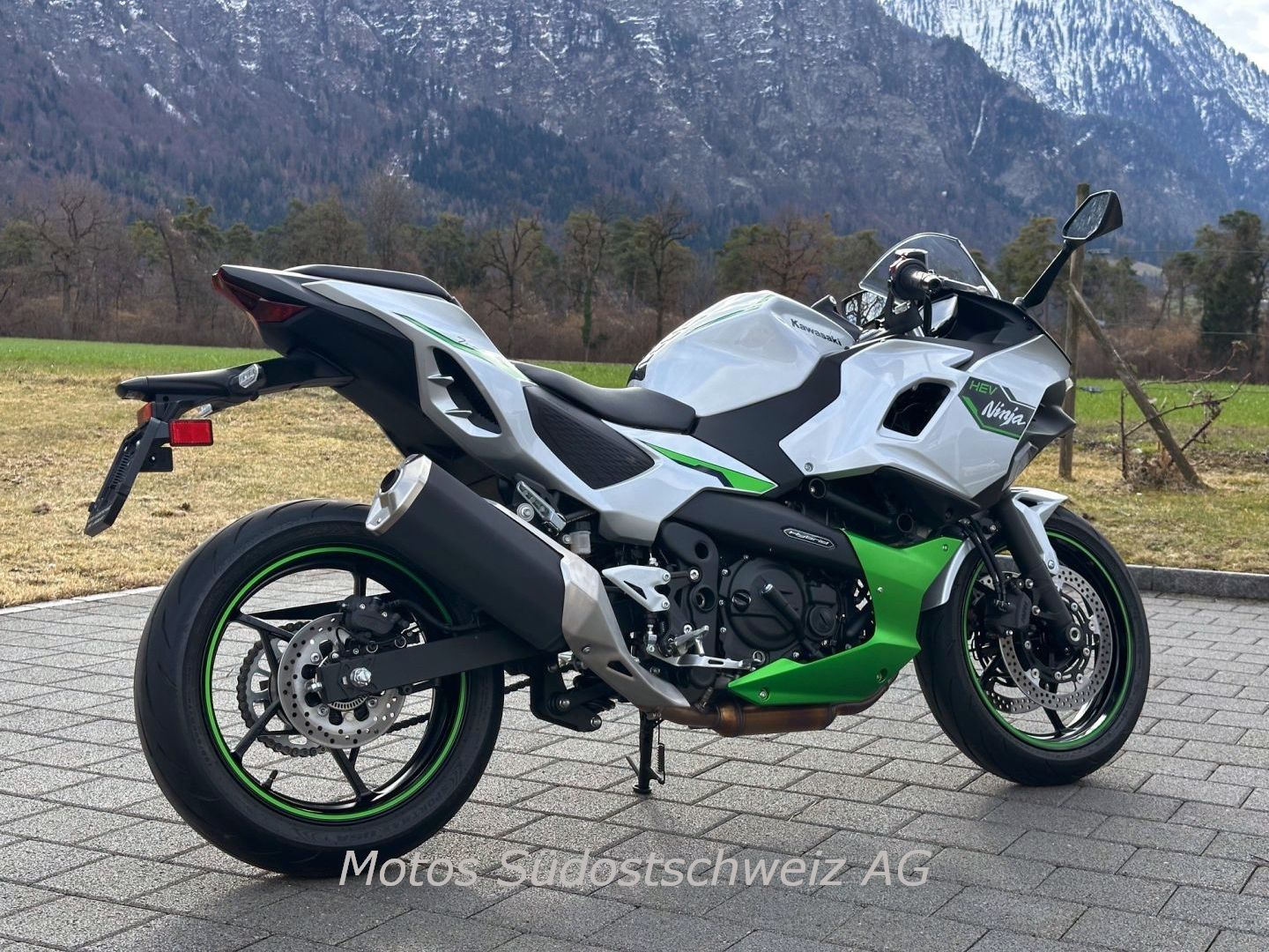 KAWASAKI NINJA 7 HYBRID-image-3
