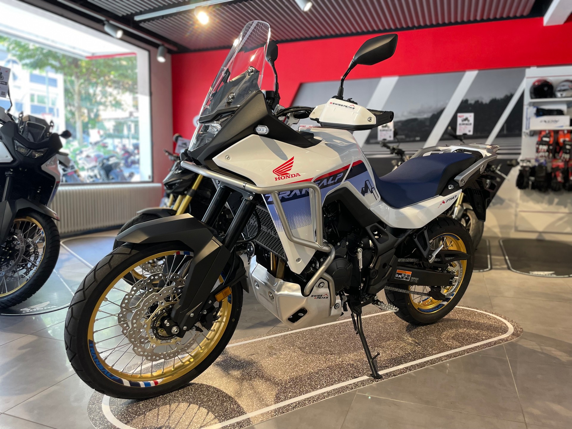 HONDA XL 750 Transalp Swiss Peaks