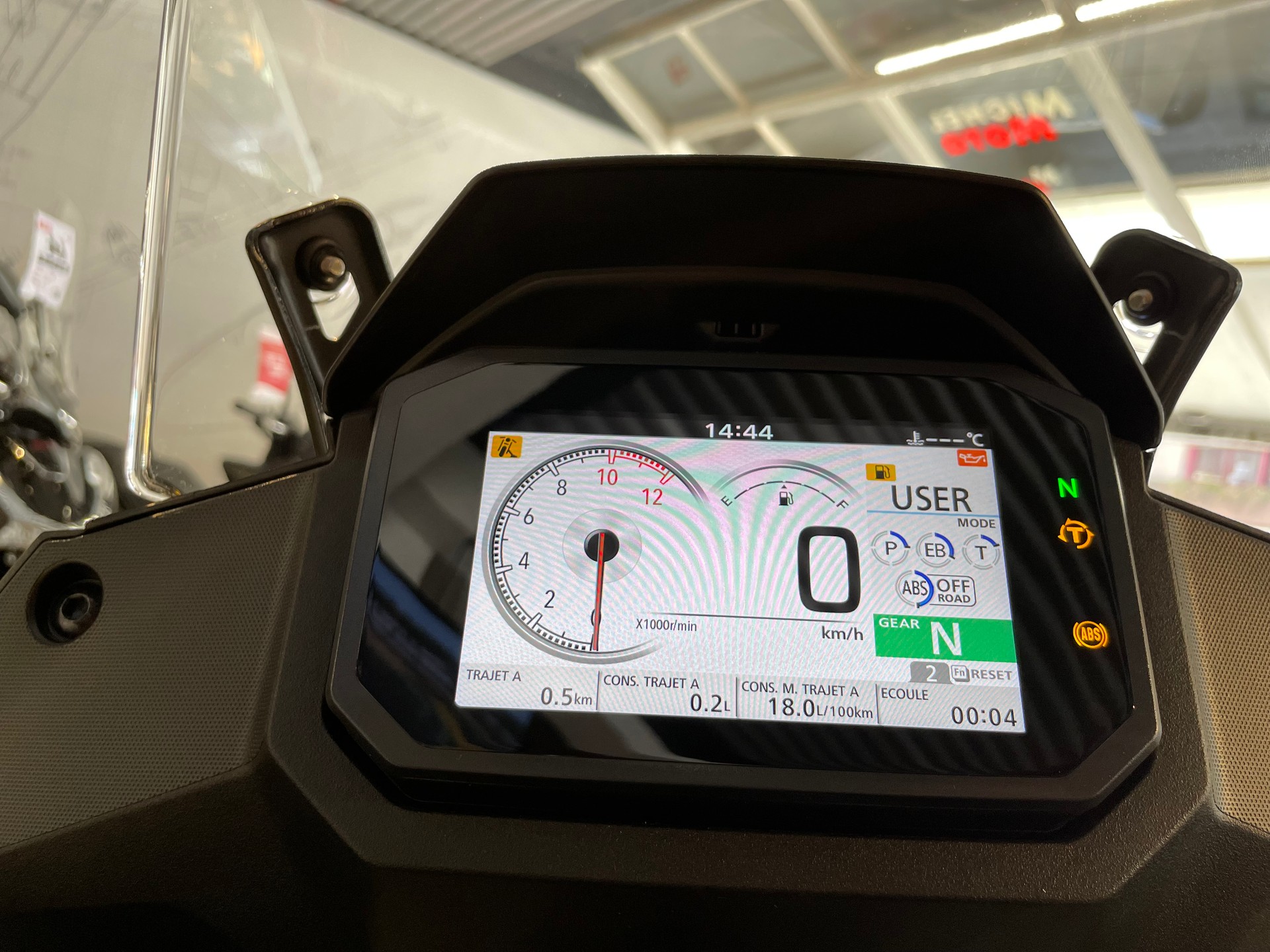 HONDA XL 750 Transalp Swiss Peaks-showroom-element-3