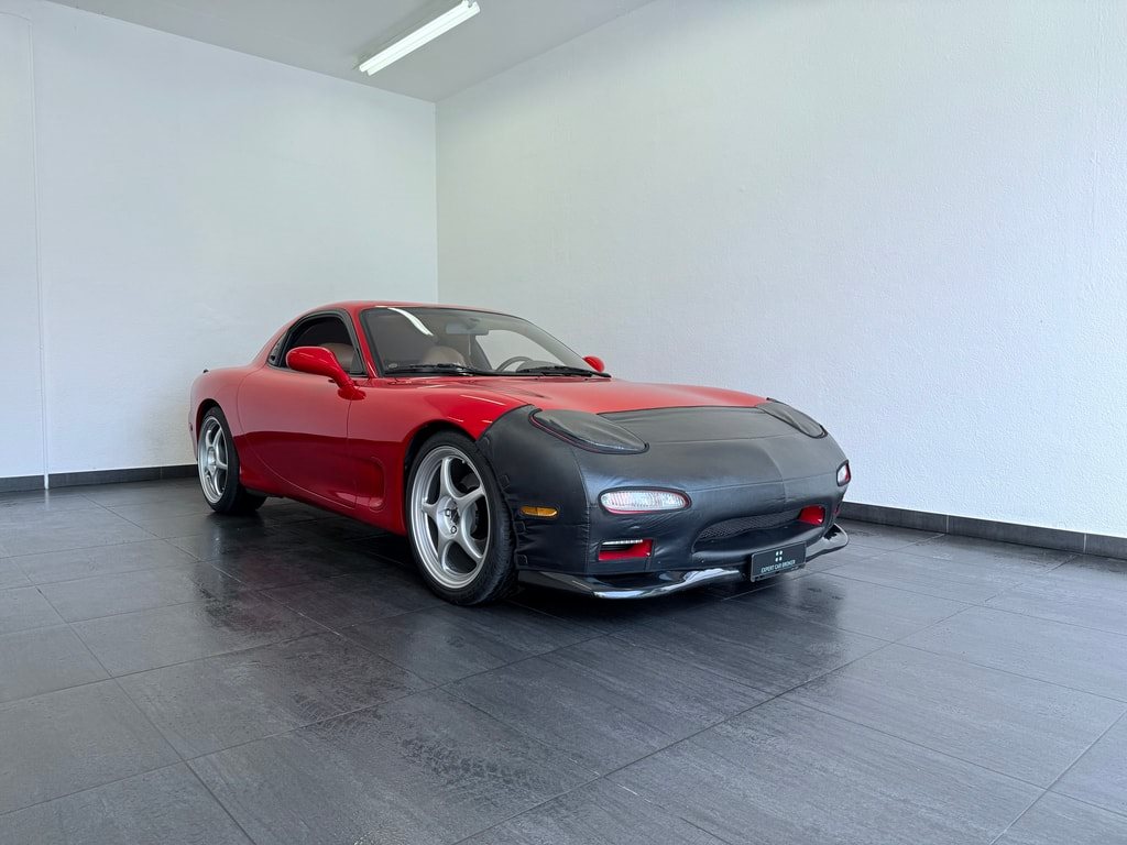 MAZDA Twin Turbo-showroom-element-1