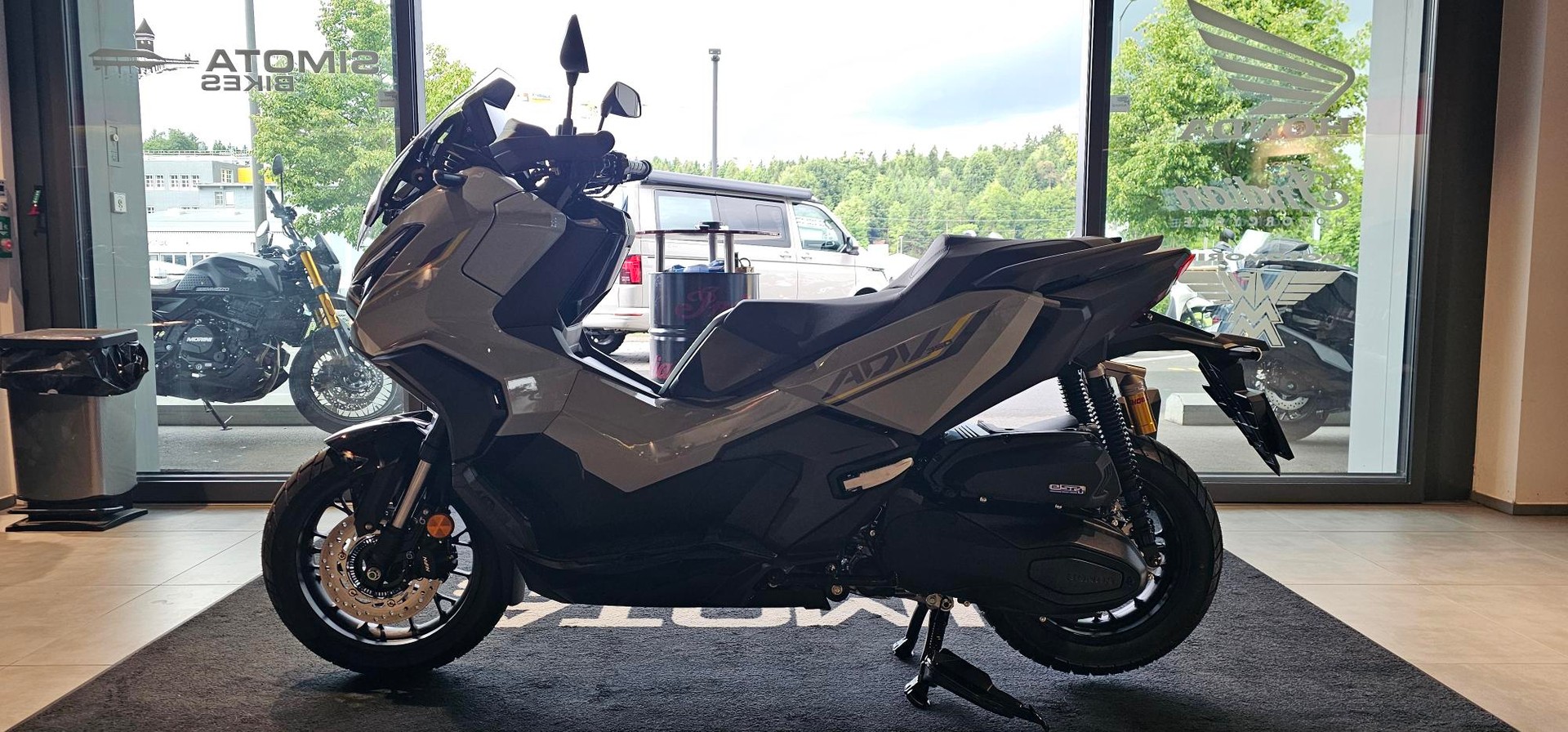 HONDA ADV 350-image-5