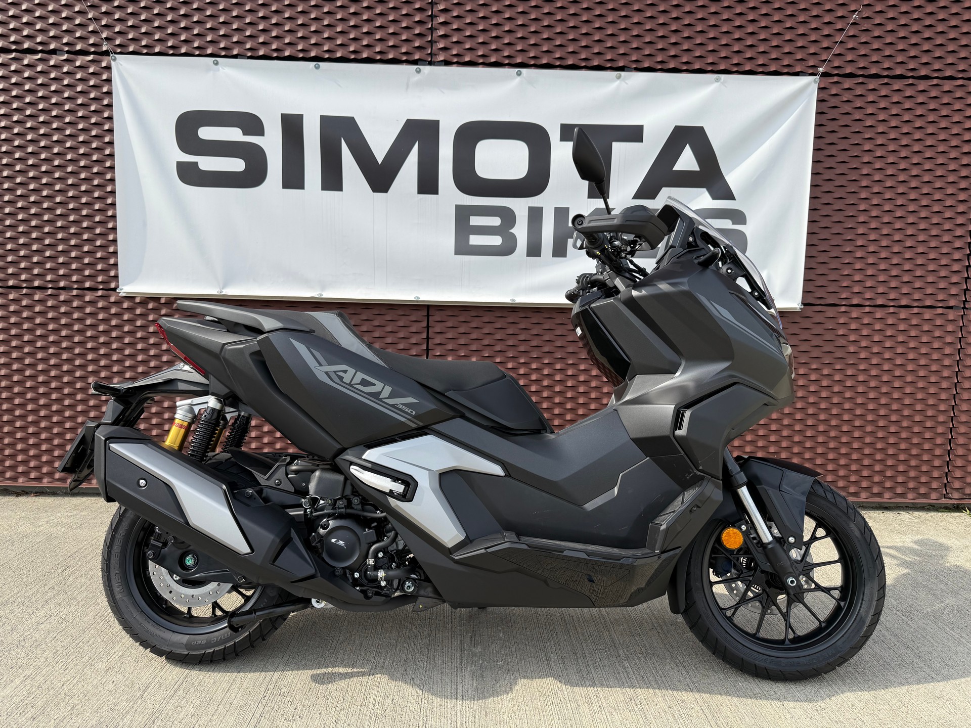 HONDA ADV 350
