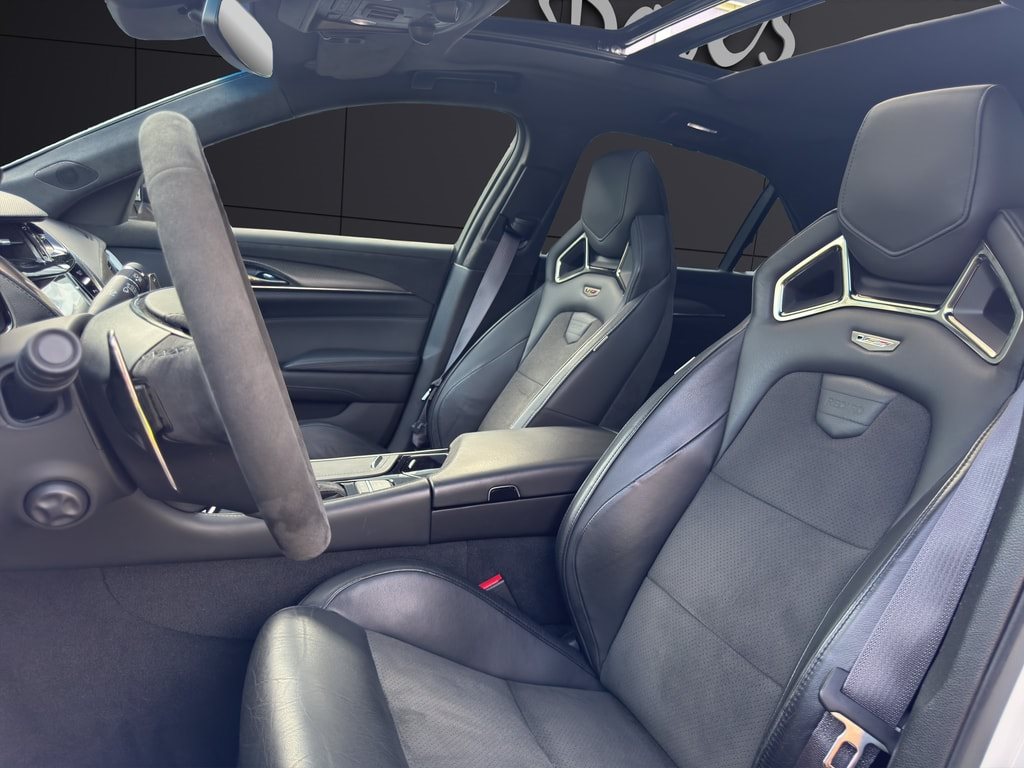 CADILLAC CTS -V Sedan 6.2 Supercharged Automatic * Carbon Paket * Ohne OPF *-image-18