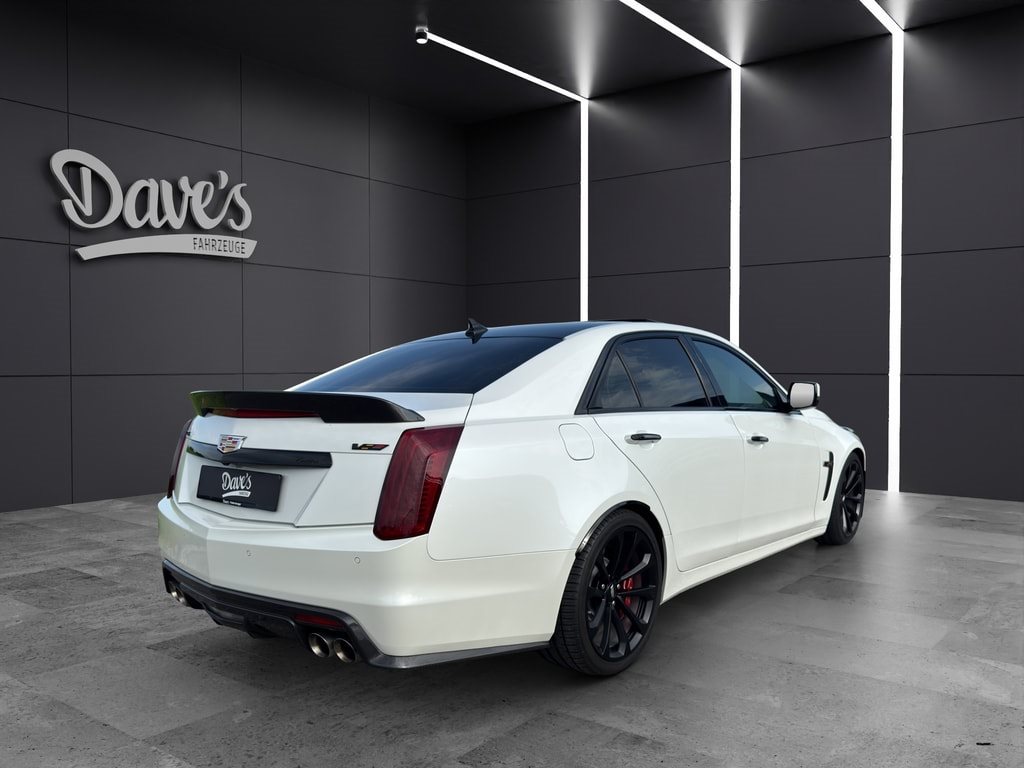 CADILLAC CTS -V Sedan 6.2 Supercharged Automatic * Carbon Paket * Ohne OPF *-image-4
