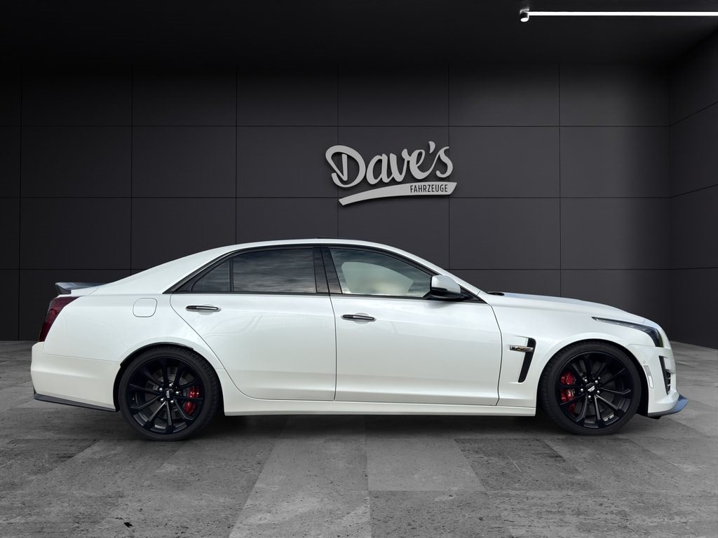 CADILLAC CTS -V Sedan 6.2 Supercharged Automatic * Carbon Paket * Ohne OPF *-image-5