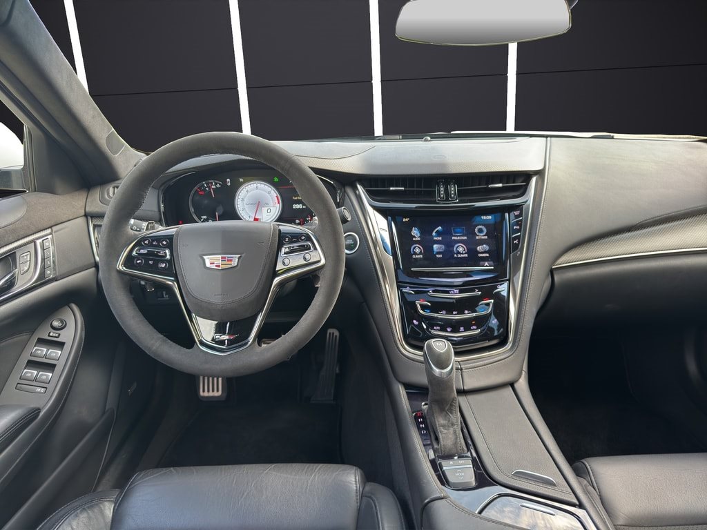 CADILLAC CTS -V Sedan 6.2 Supercharged Automatic * Carbon Paket * Ohne OPF *-image-21