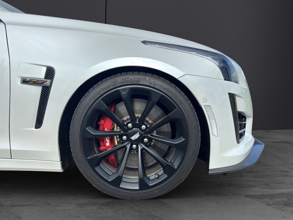 CADILLAC CTS -V Sedan 6.2 Supercharged Automatic * Carbon Paket * Ohne OPF *-image-8