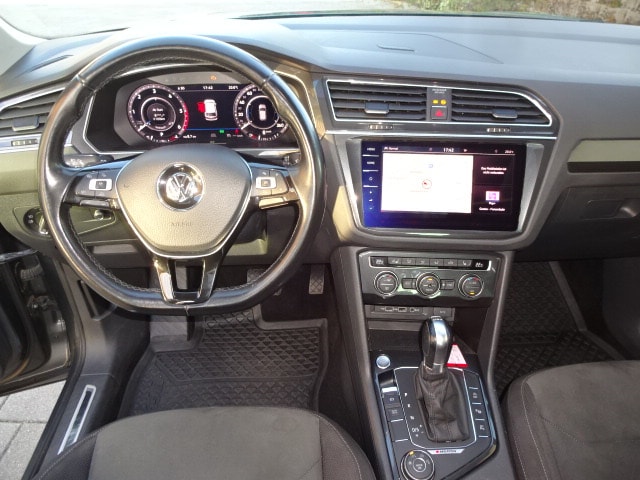VW Tiguan 2.0 TDI SCR Highline 4Motion DSG-image-8